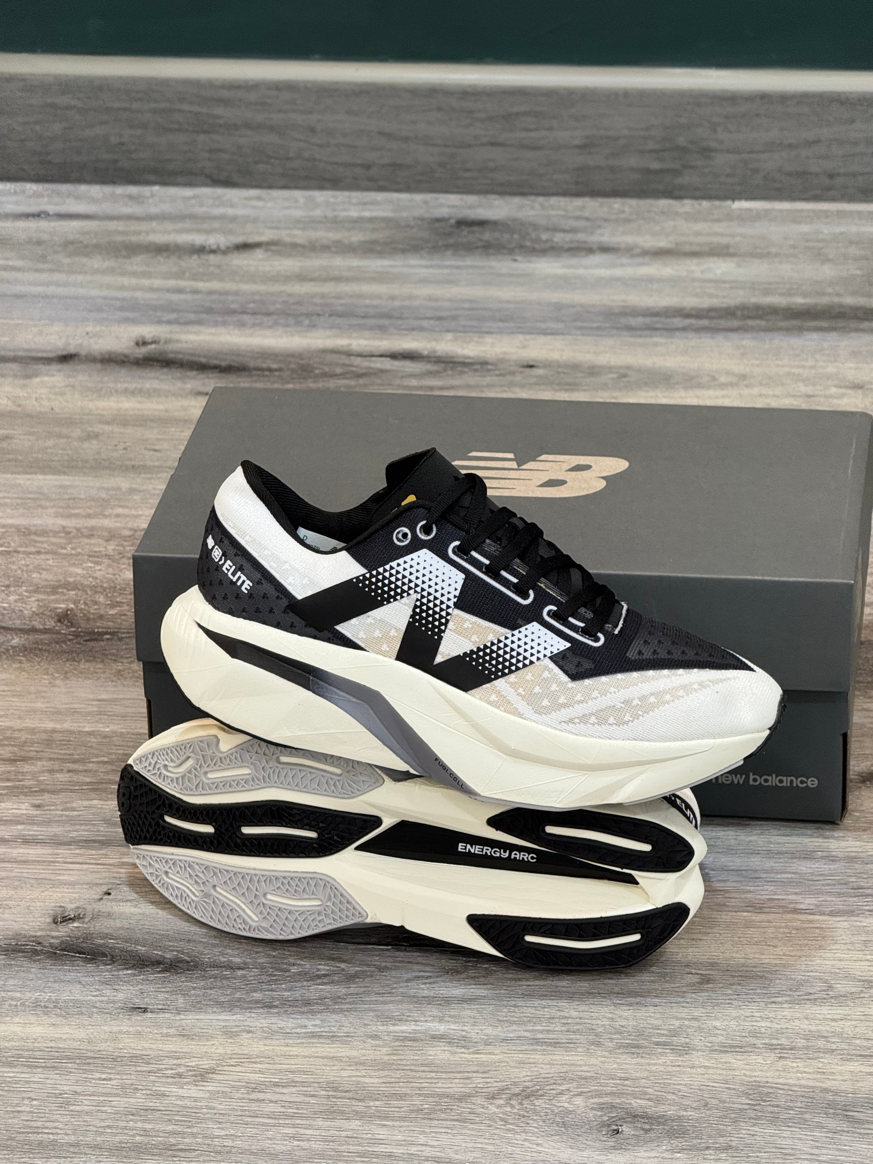 NEWBALANCE ELITE V4
