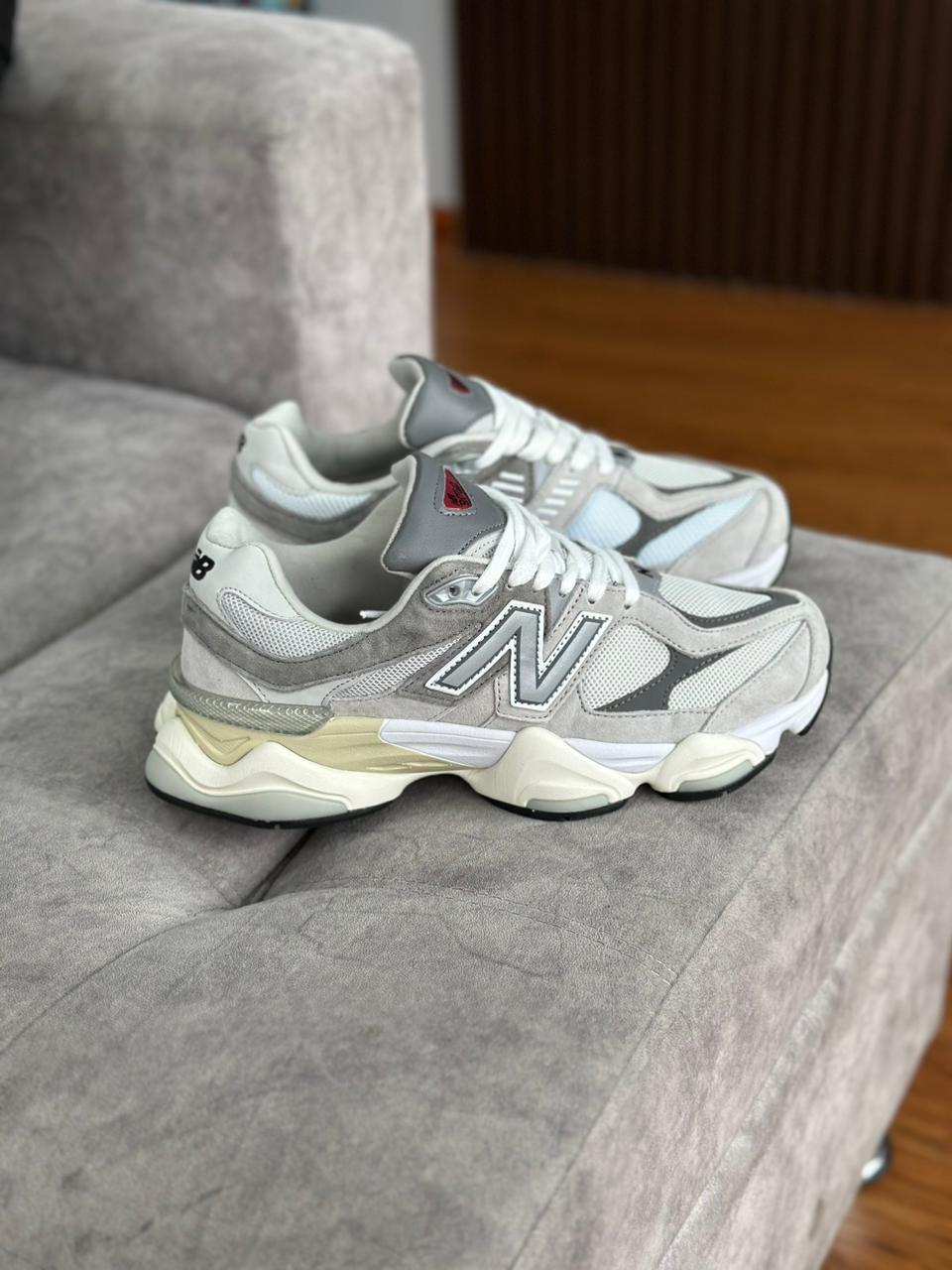 NEW BALANCE 9060