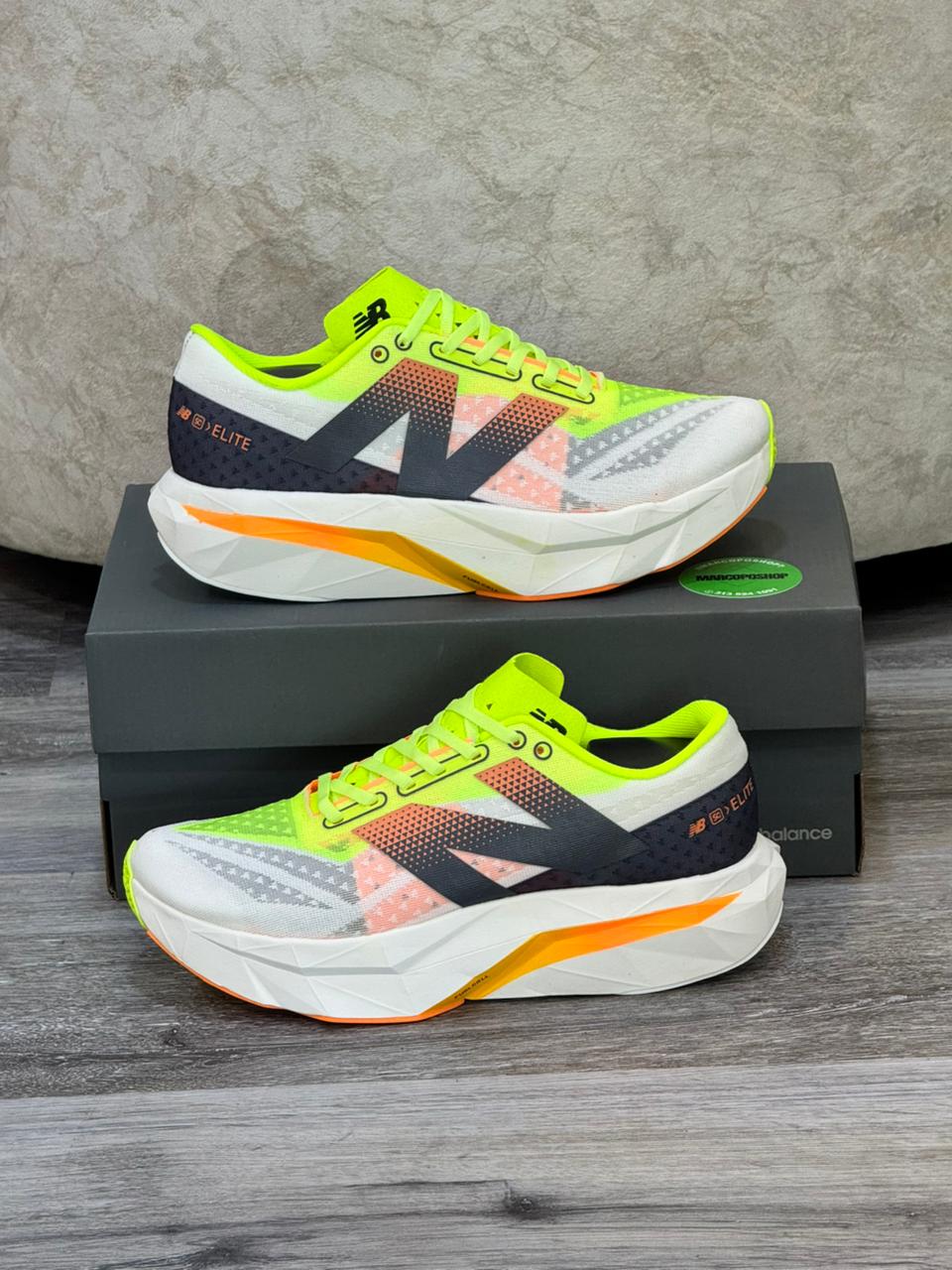 NEW BALANCE ELITE V4 DAMA