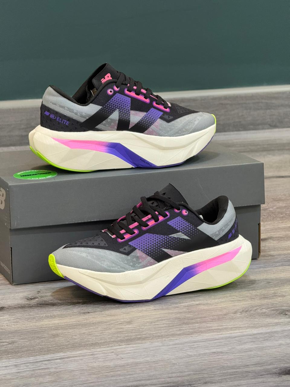 NEW BALANCE ELITE V4 DAMA