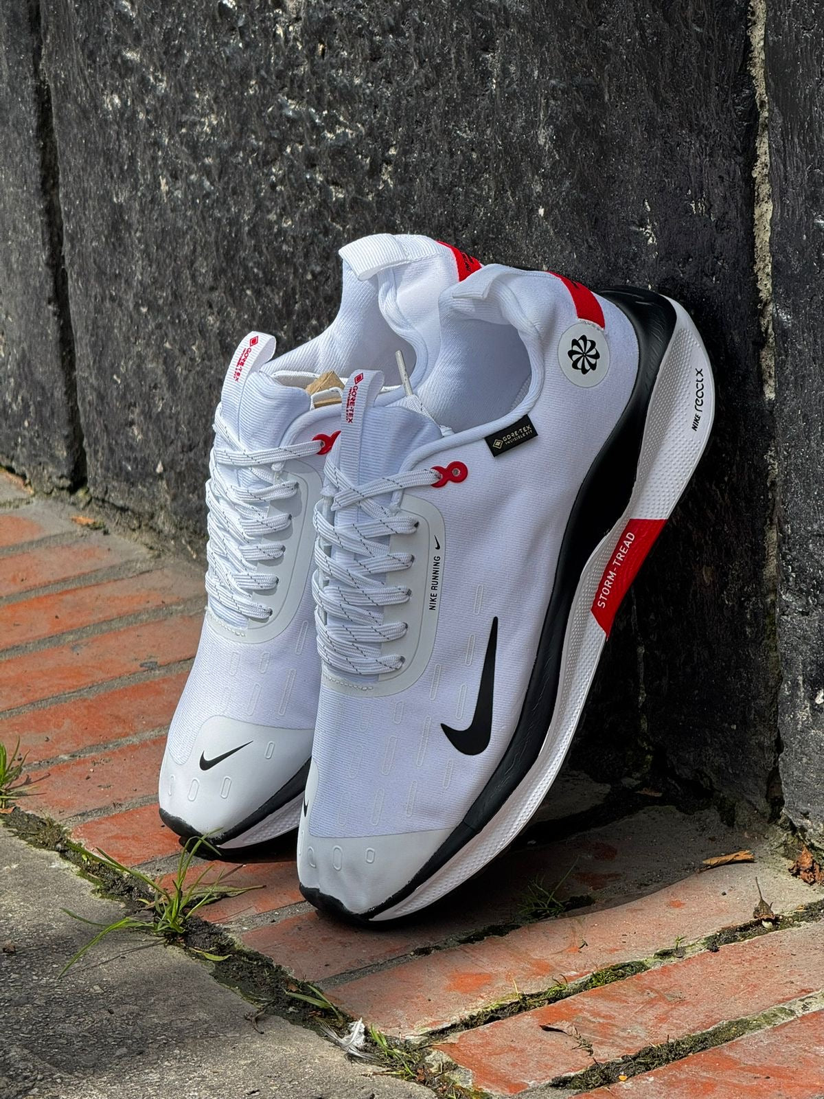 NIKE ZOOM INVINCIBLE 1 HOMBRE