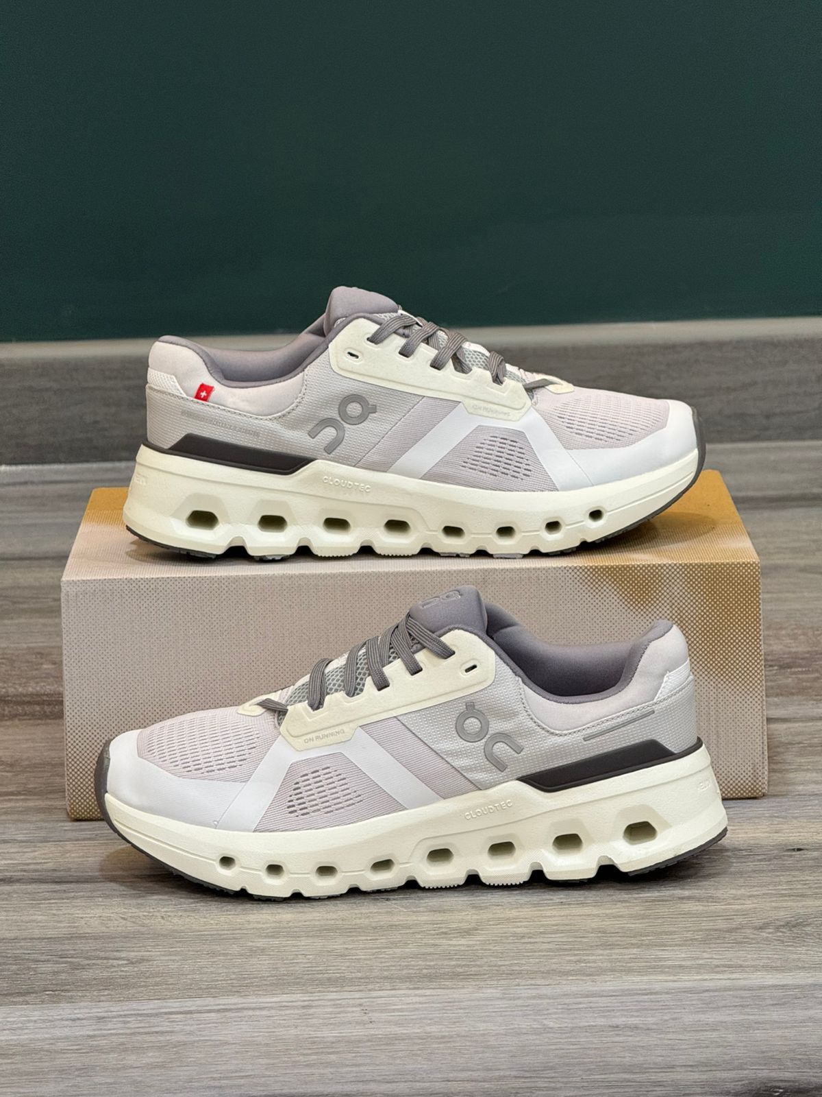 ON CLOUD 2 HOMBRE