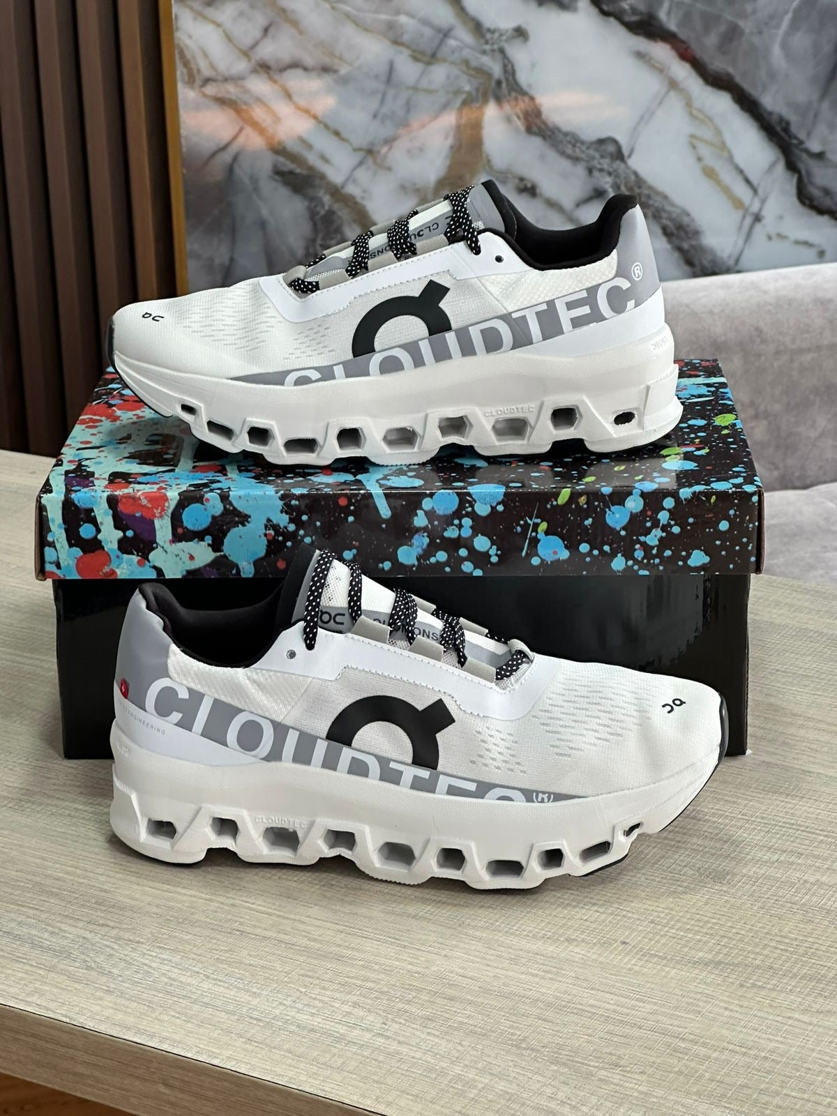 ON CLOUD MONSTER HOMBRE