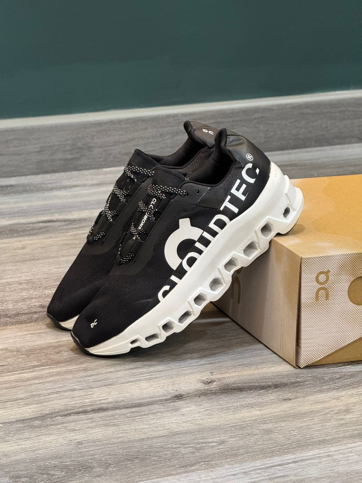 ON CLOUD MONSTER HOMBRE