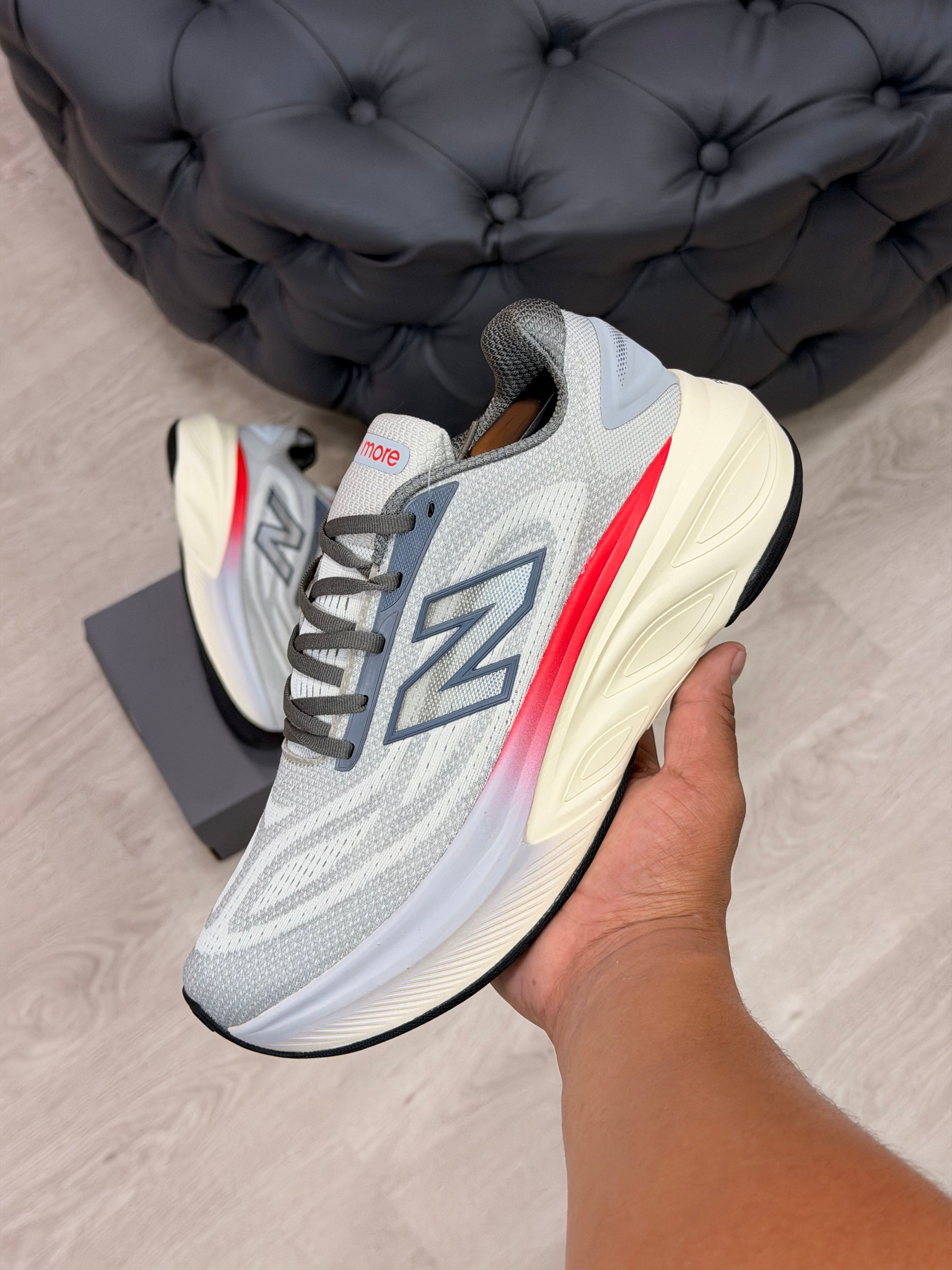NEW BALANCE V6