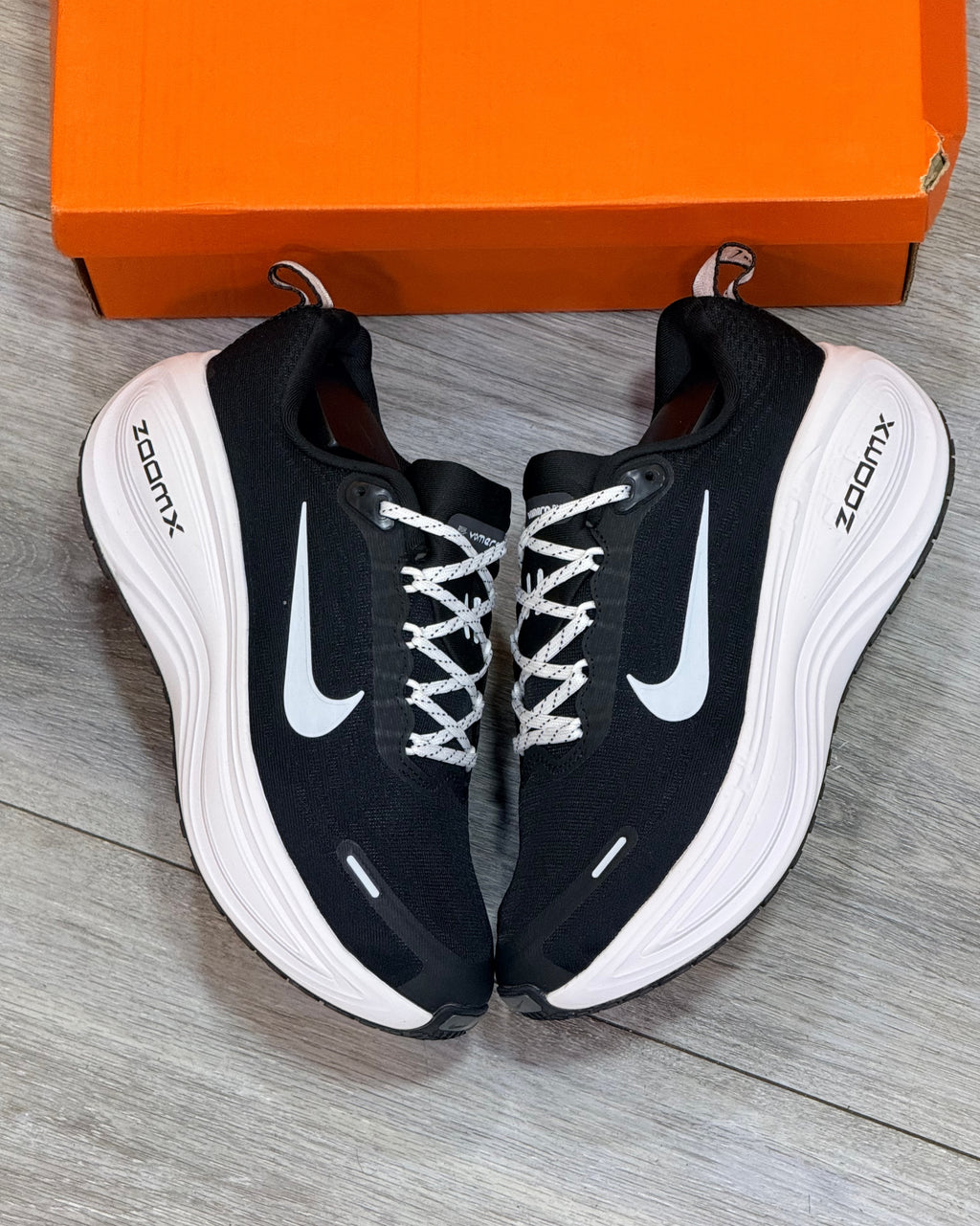 NIKE VOMERO PLUS