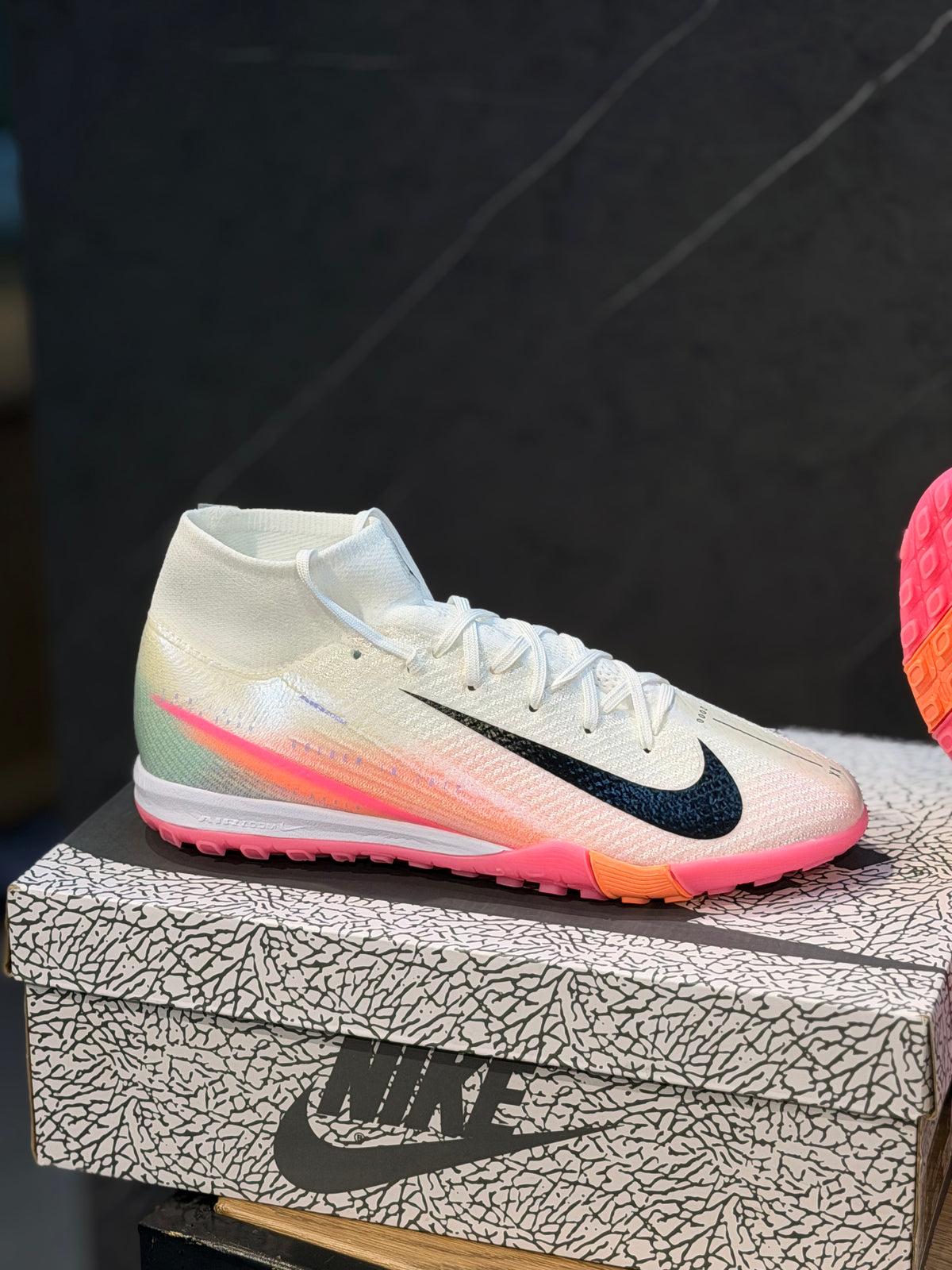 NIKE TORRETIN