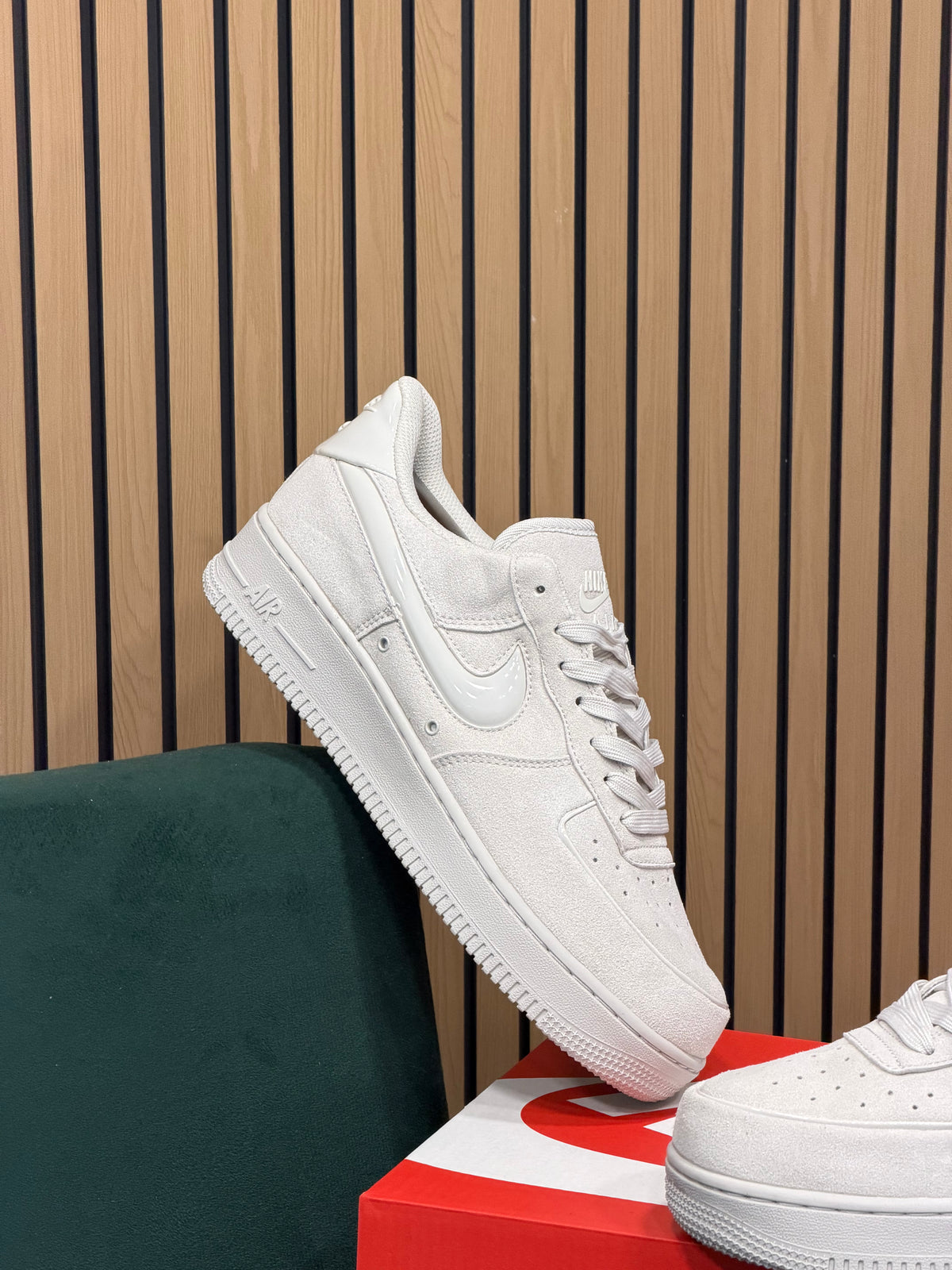 NIKE AIR FORCE ONE