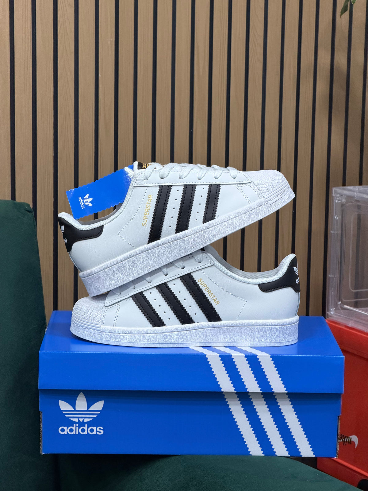 ADIDAS SUPERSTAR