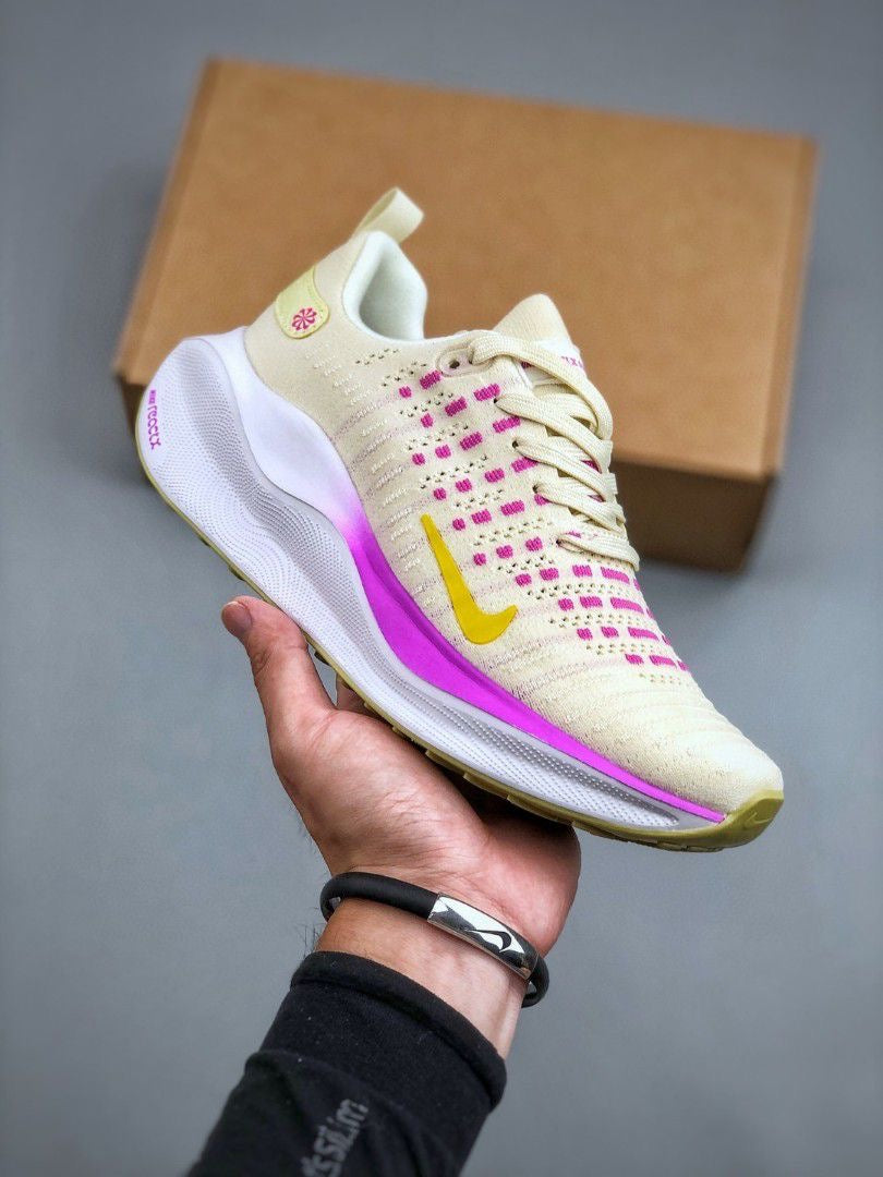 NIKE REACT X