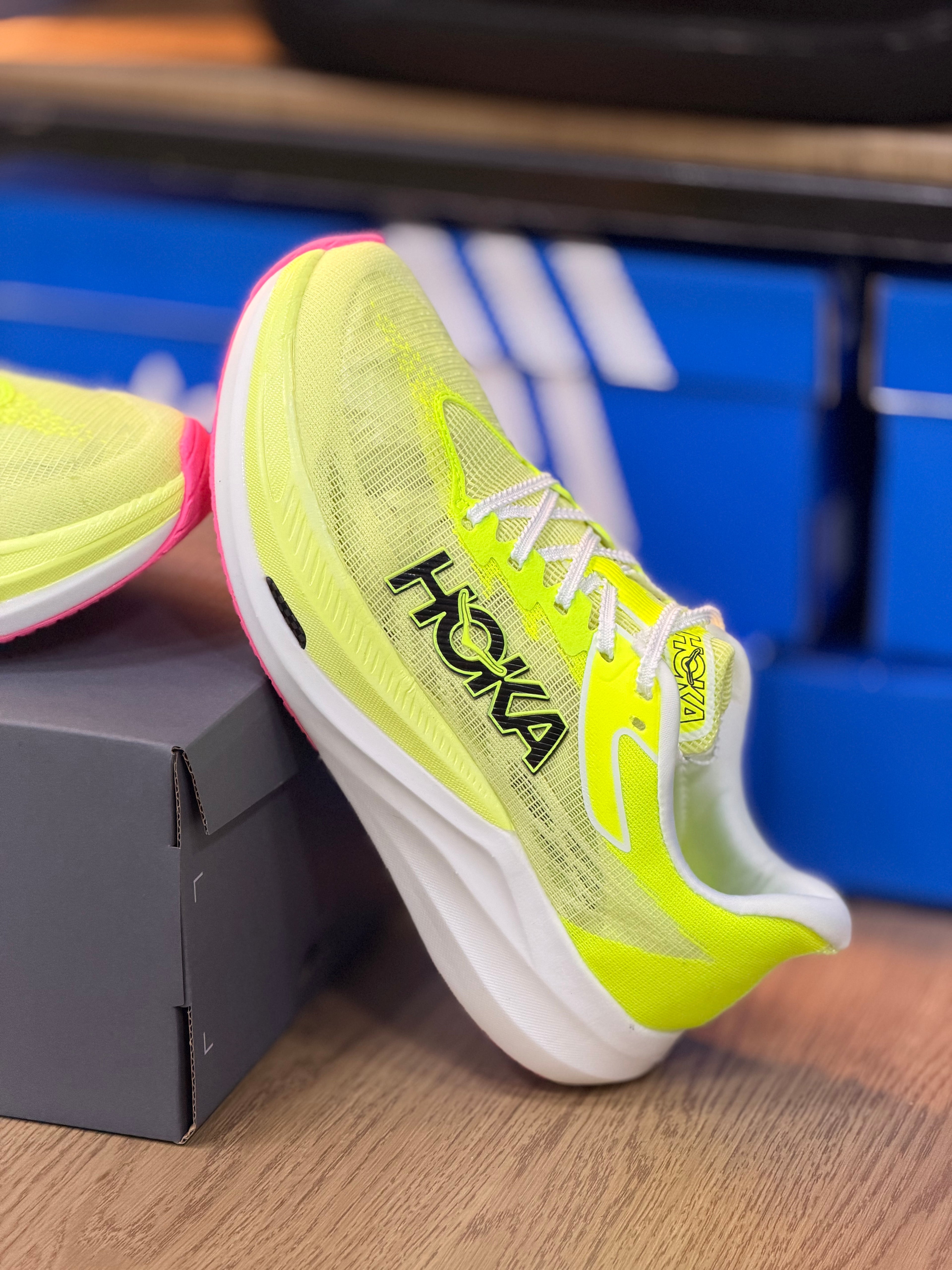 HOKA ROCKET X3