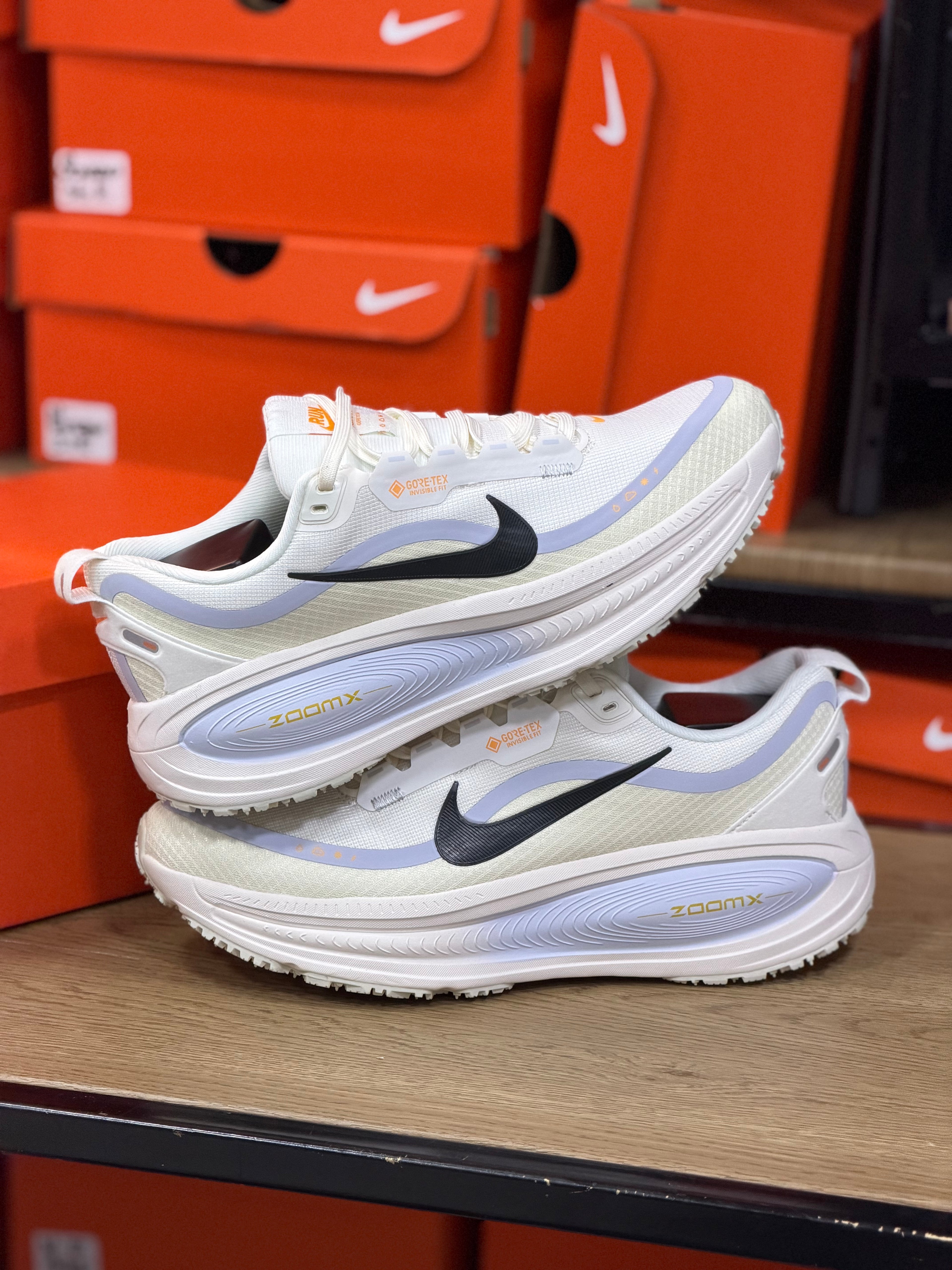 NIKE VOMERO GORETEX 18