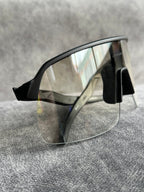 OAKLEY