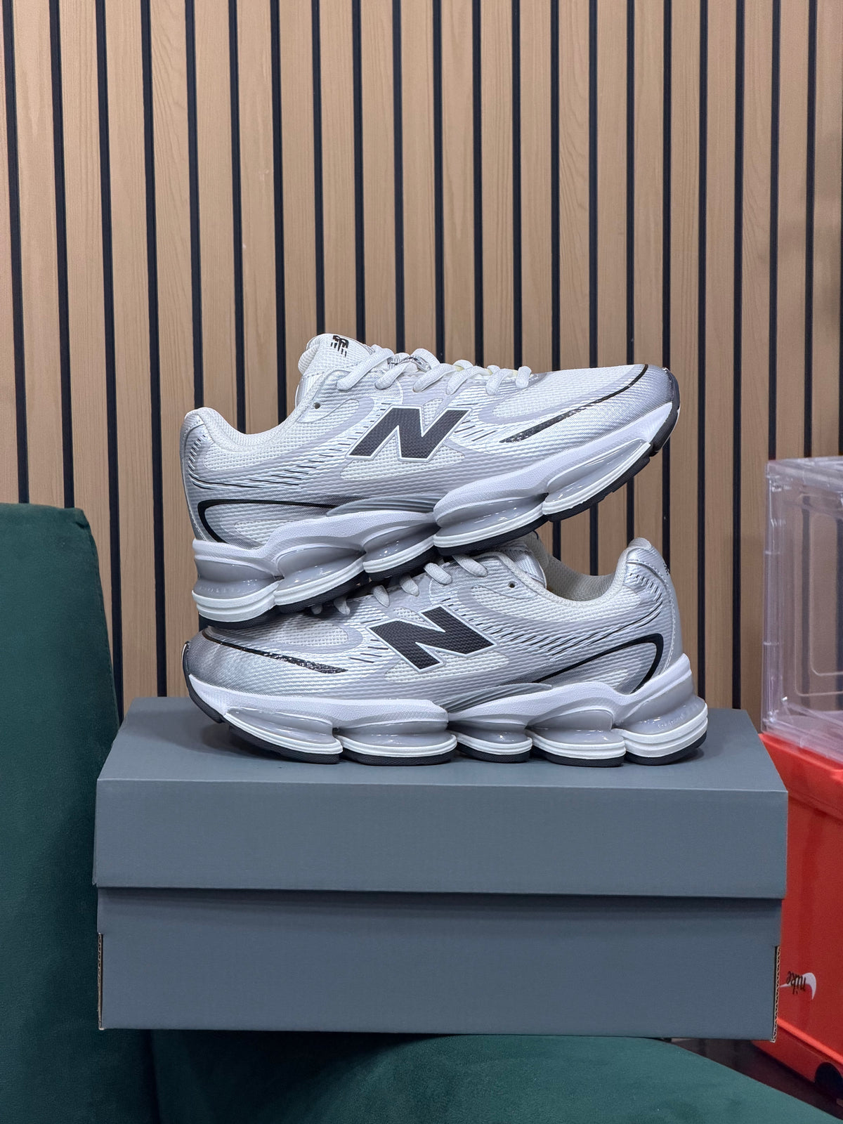 NEW BALANCE ABZORB 2000