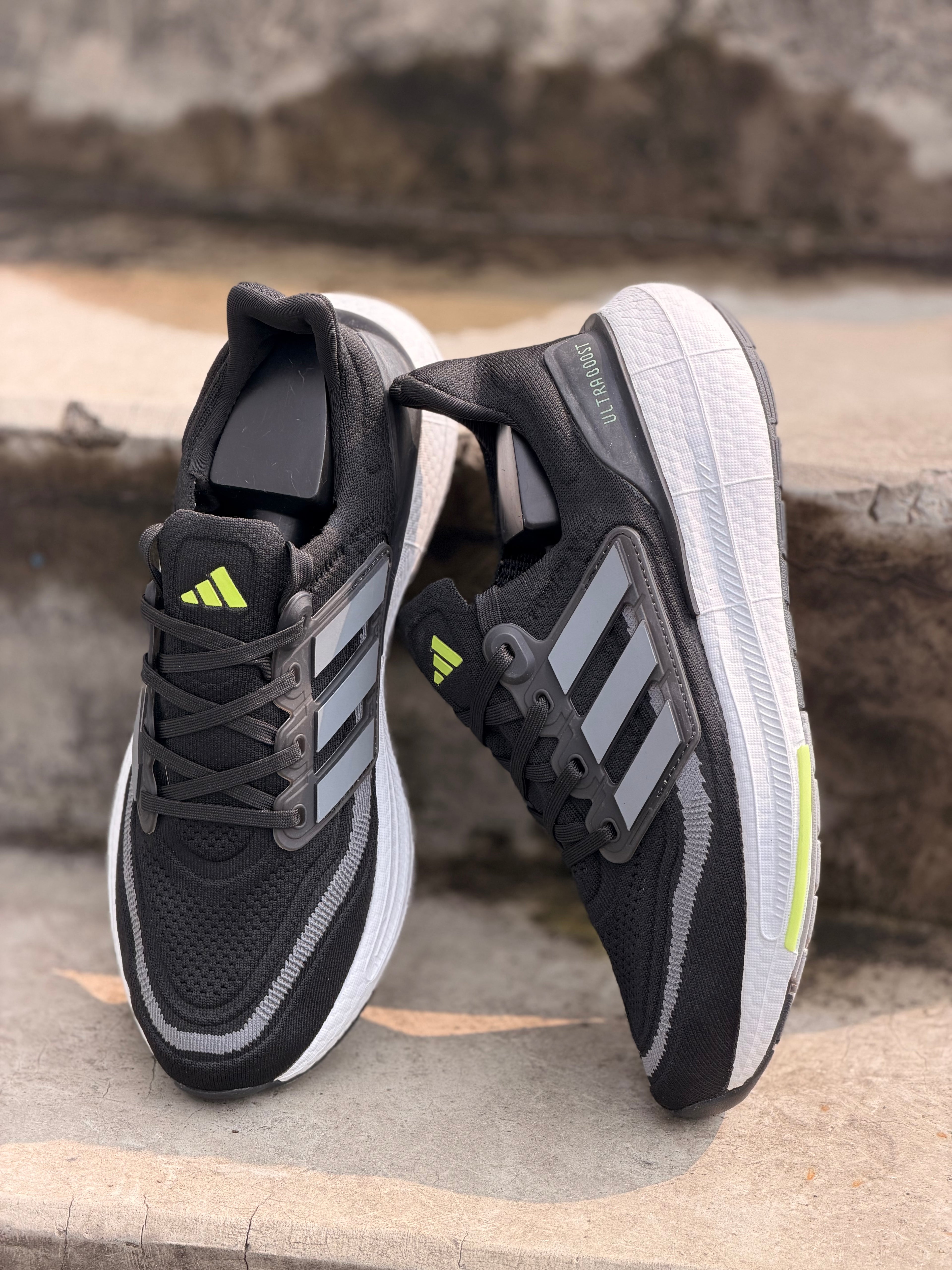 ADIDAS ULTRABOOTS LIGTH