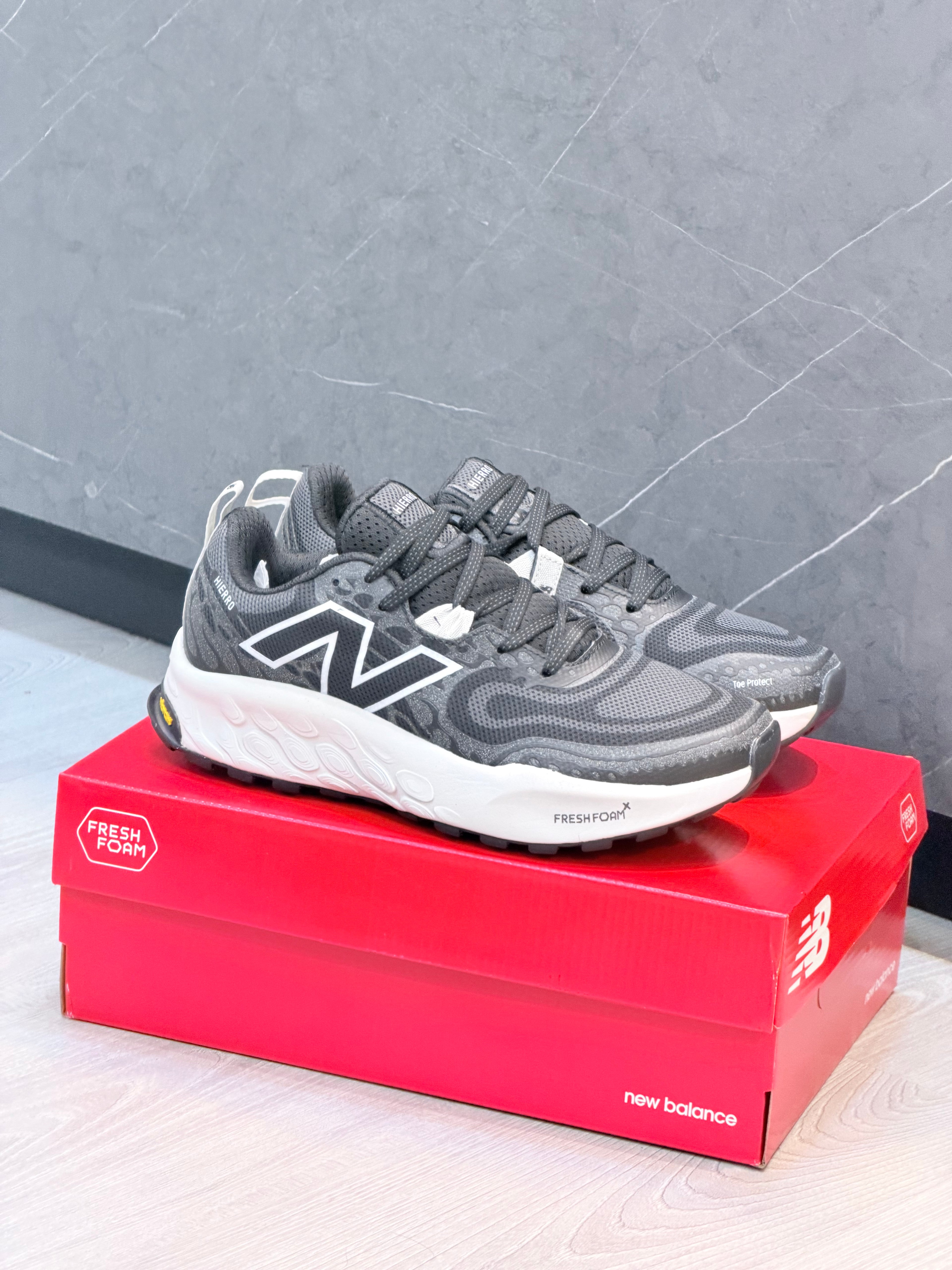 NEW BALANCE HIERRO