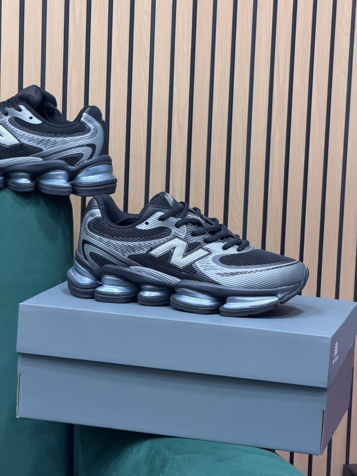 NEW BALANCE ABZORB 2000