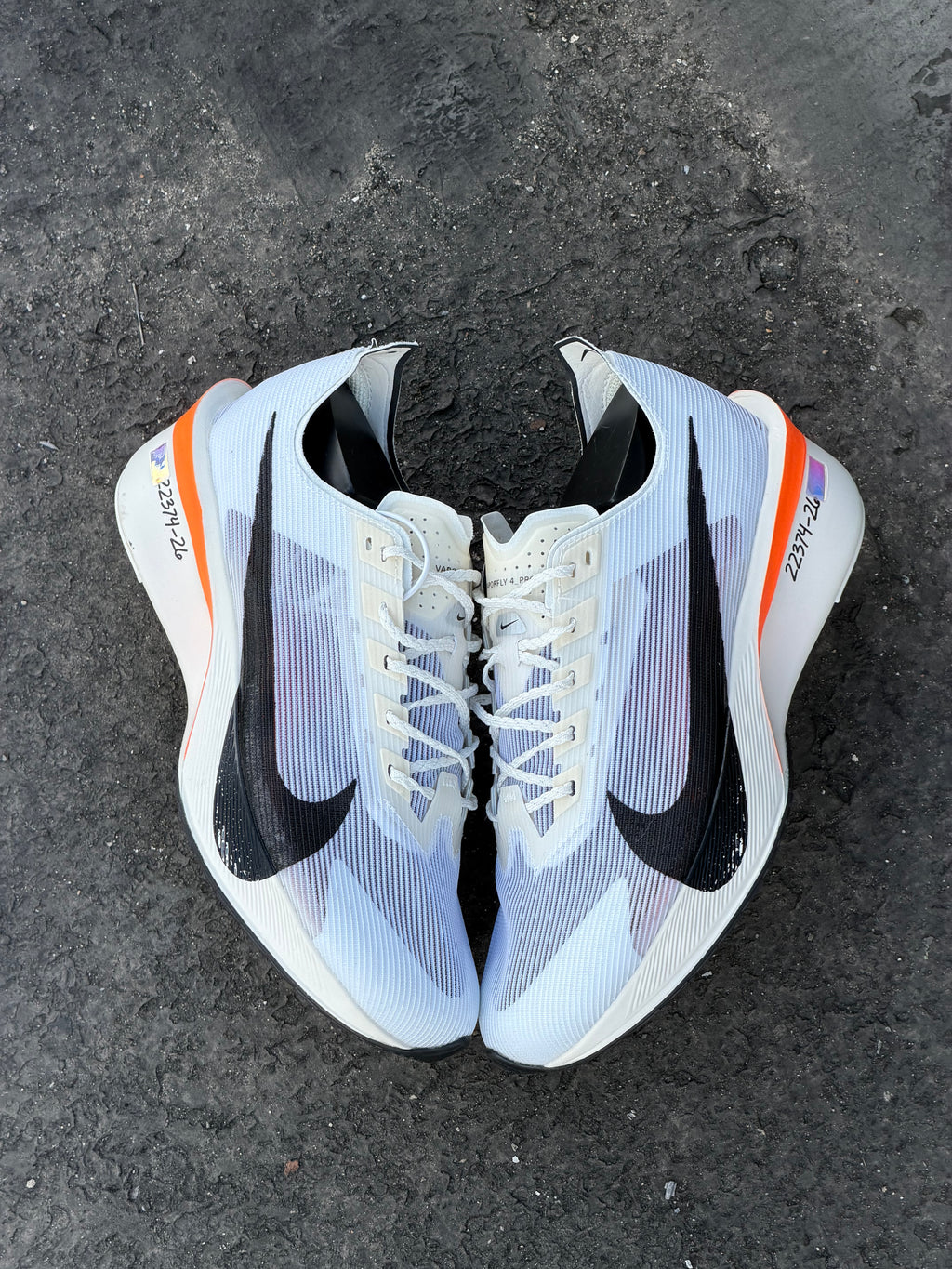 NIKE VAPORFLY 4