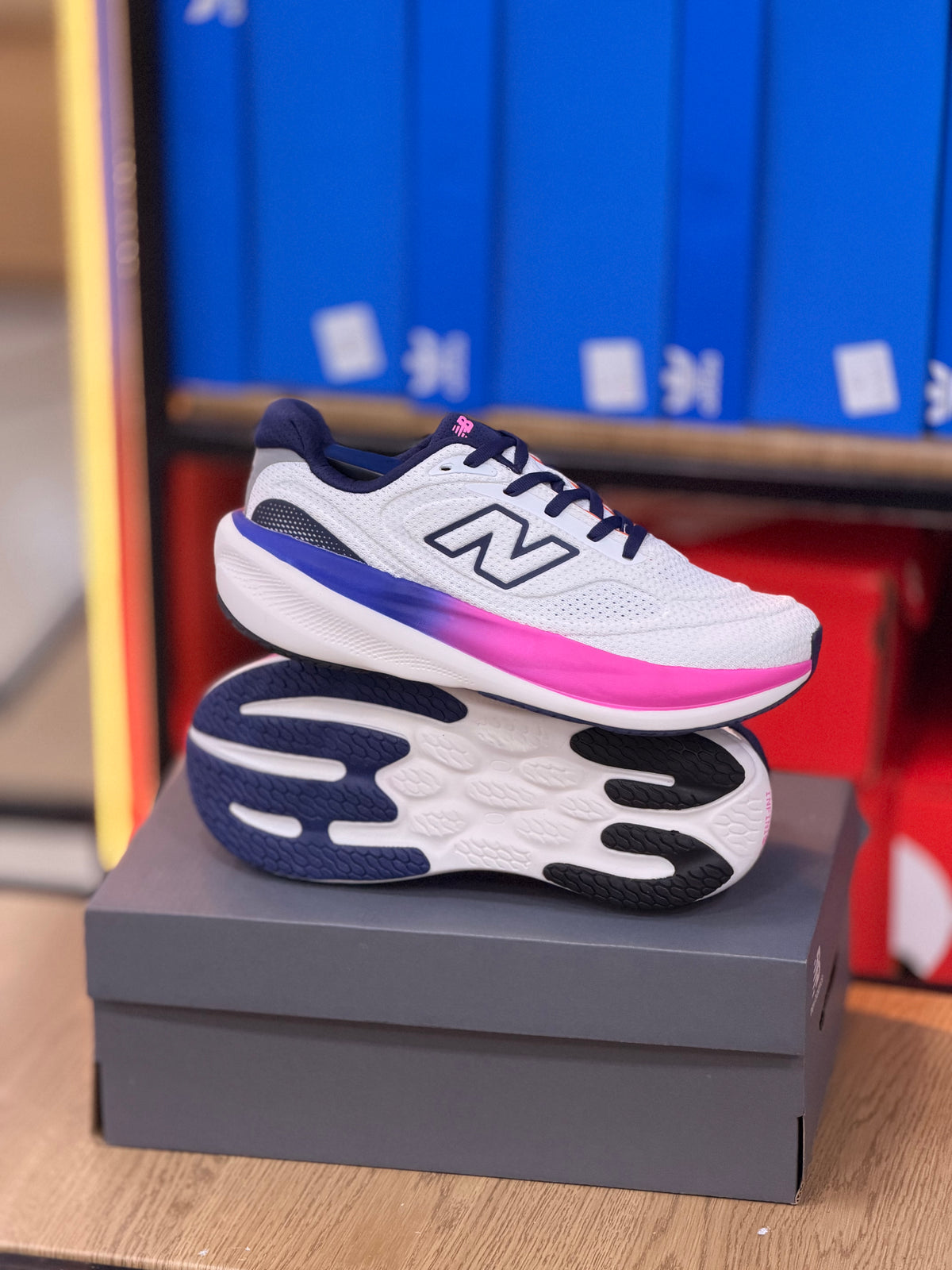 NEW BALANCE