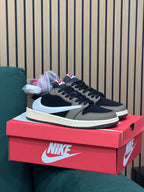 NIKE SB