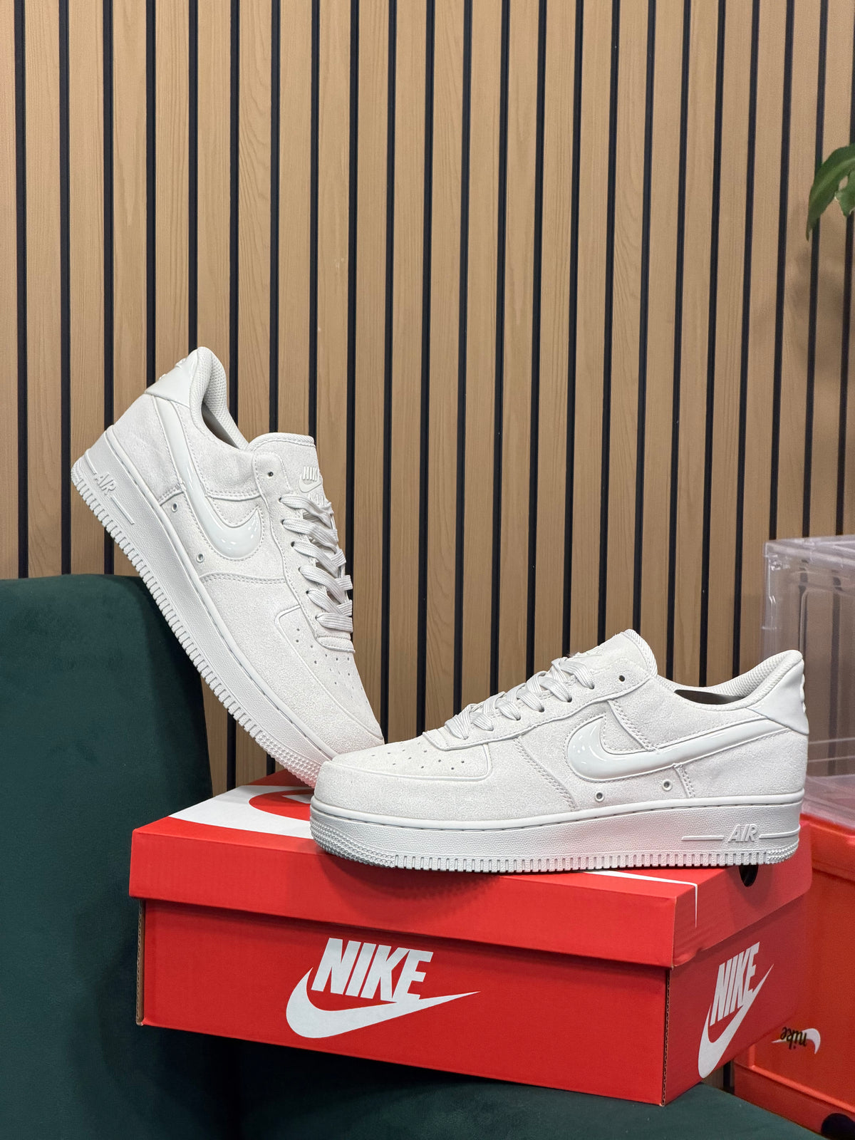 NIKE AIR FORCE ONE