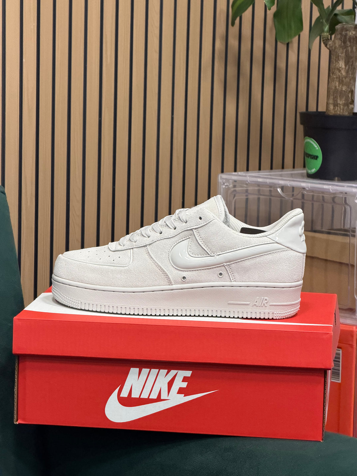 NIKE AIR FORCE ONE