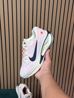 NIKE AIR