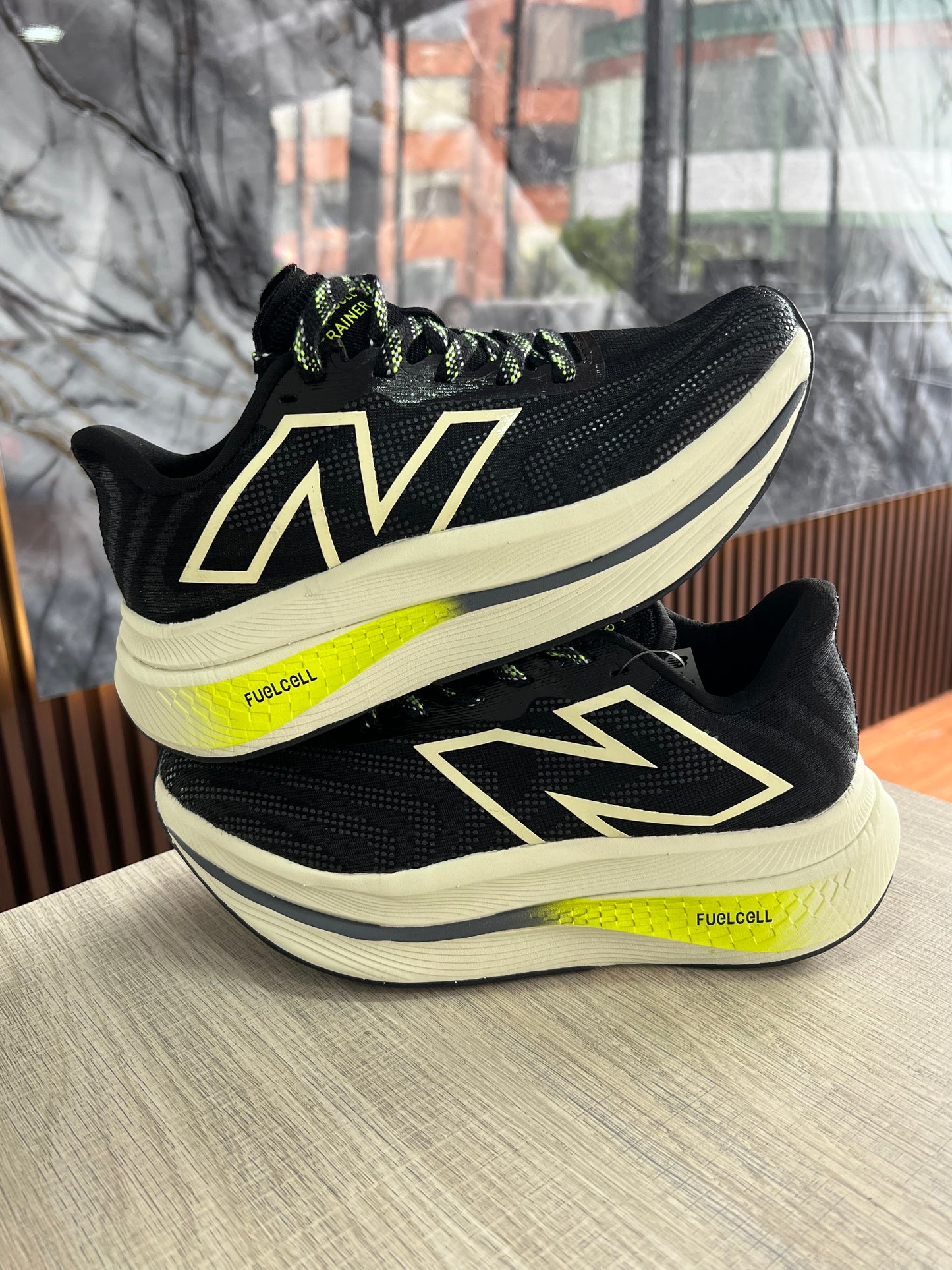 NEW BALANCE- FUELCELL