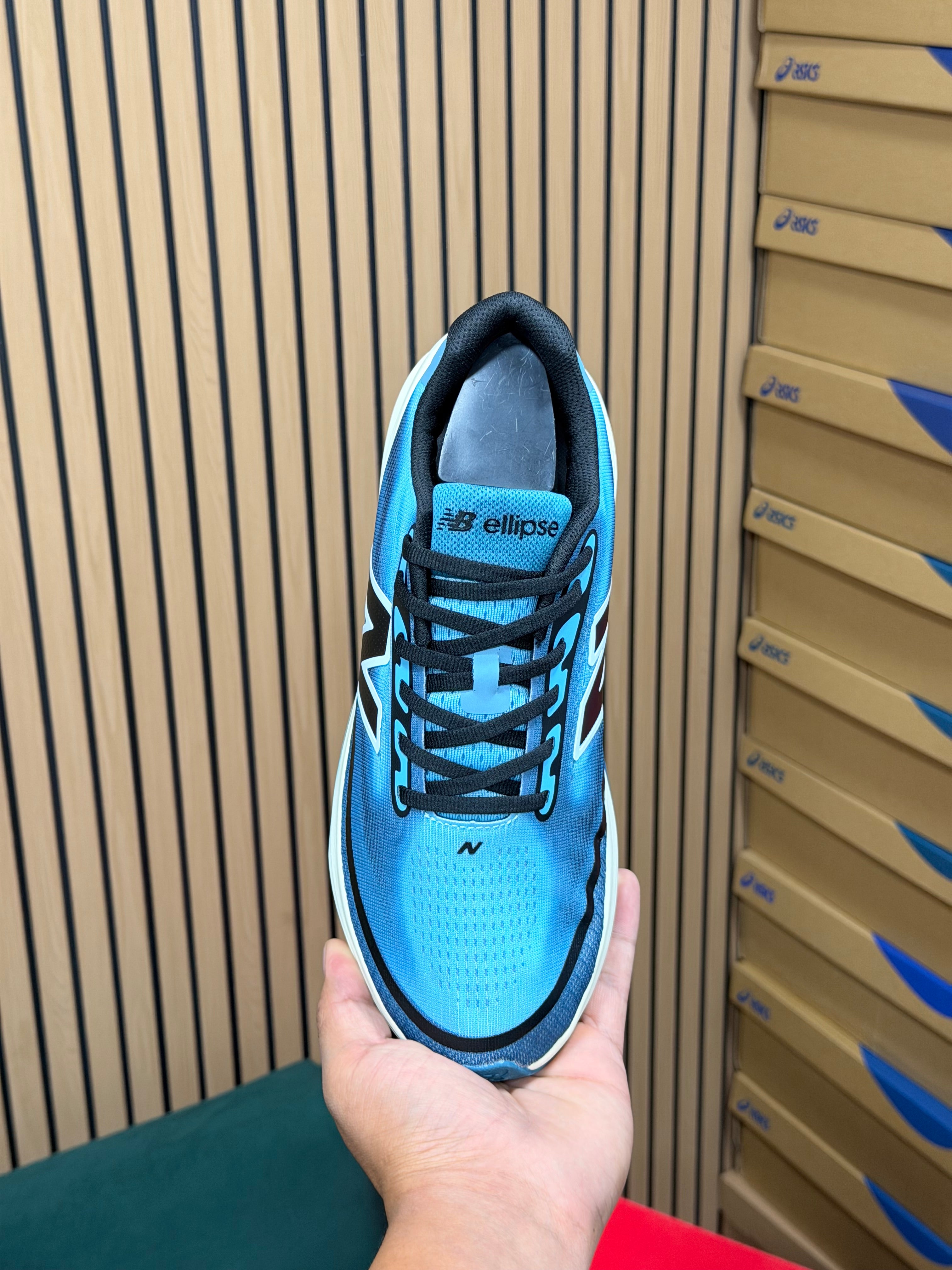 NEW BALANCE ELLIPSE