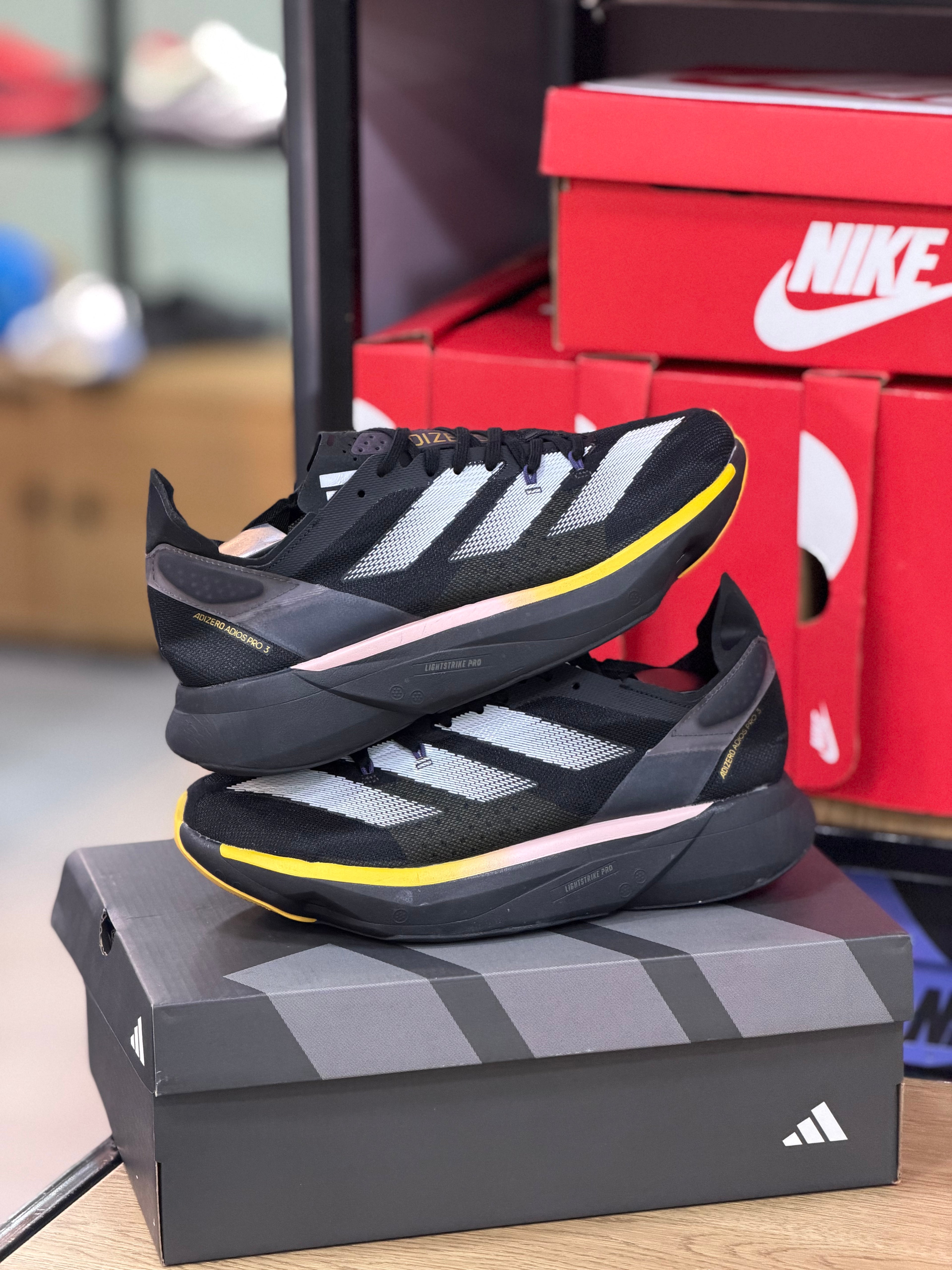 ADIZERO ADIÓS PRO 3