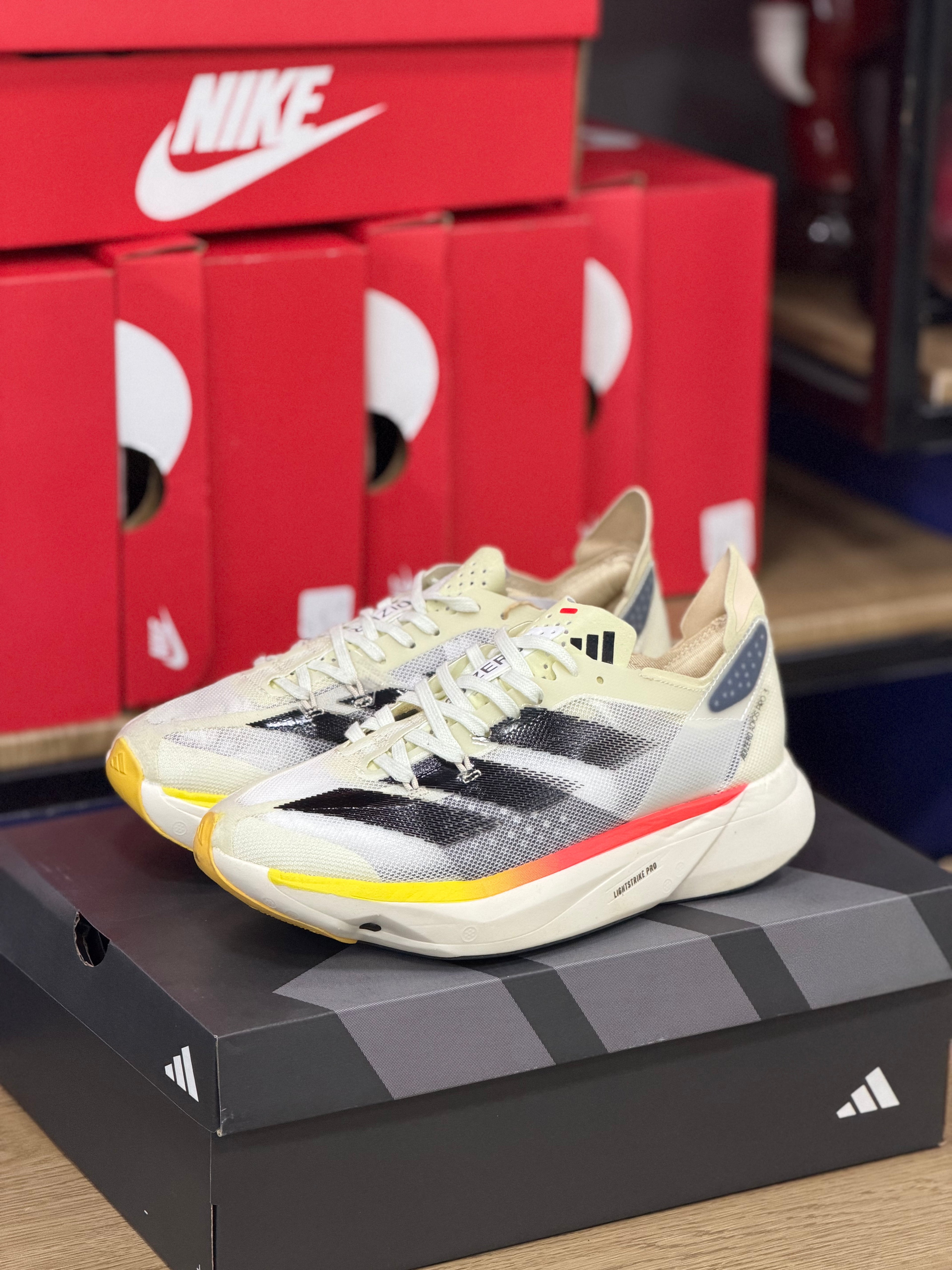 ADIZERO ADIÓS PRO 3
