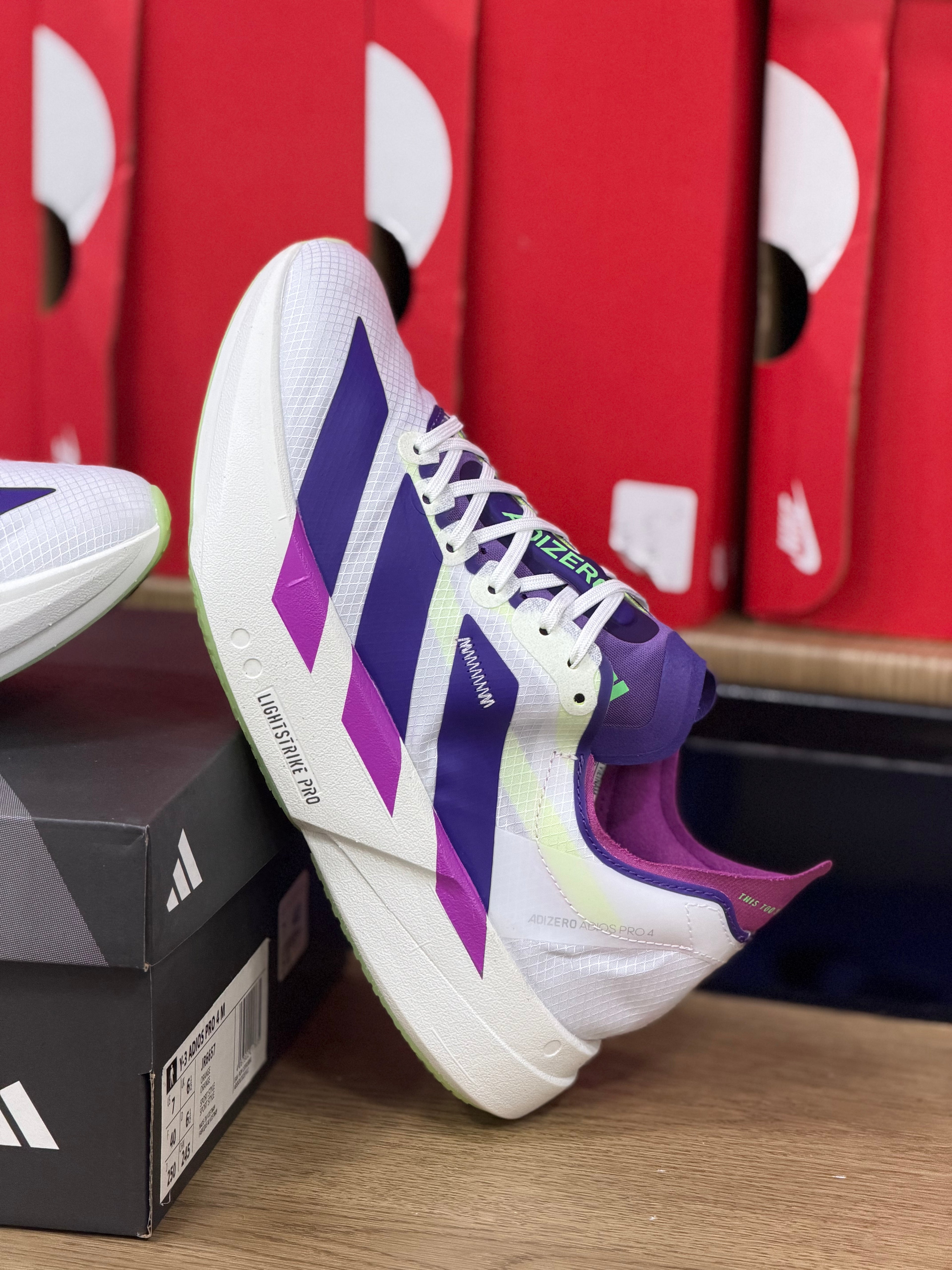 ADIZERO ADIÓS PRO 4