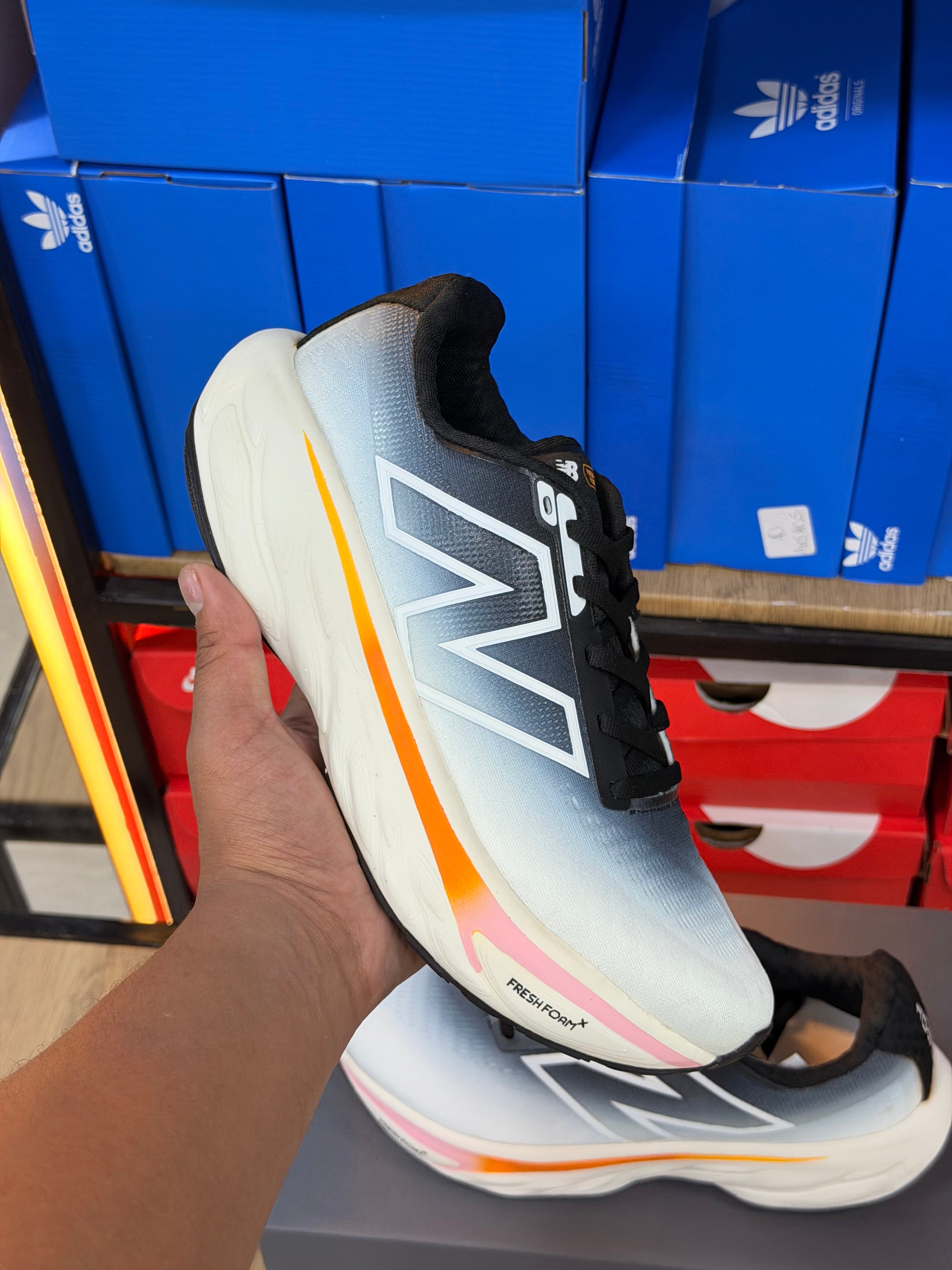 NEW BALANCE 1080