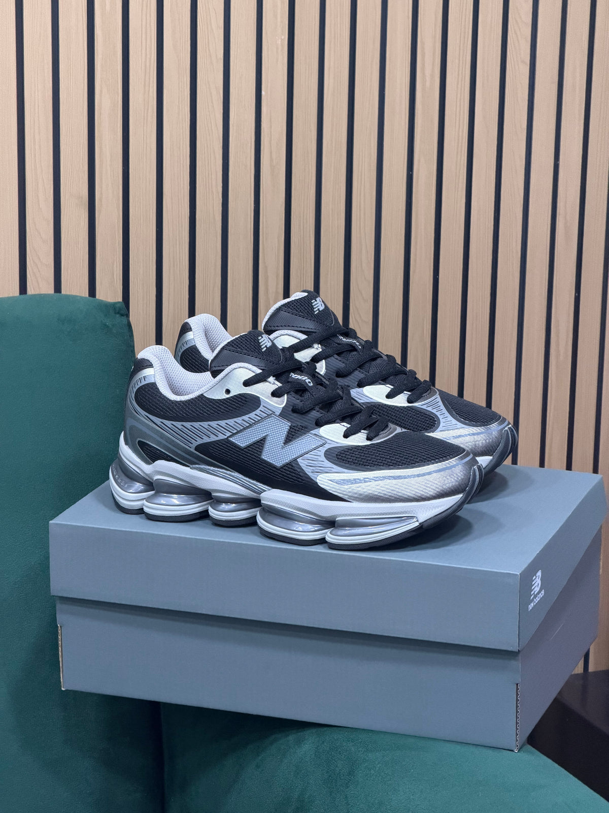NEW BALANCE ABZORB 2000