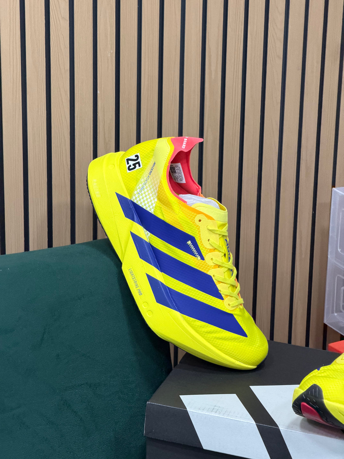 ADIZERO ADIÓS PRO 4