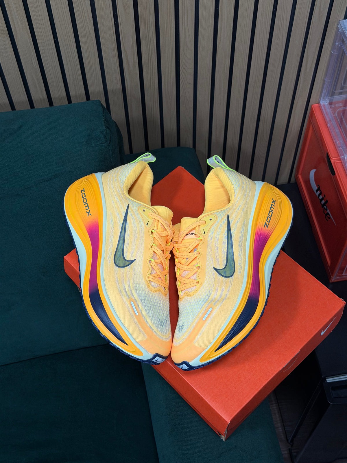 NIKE VOMERO PLUS