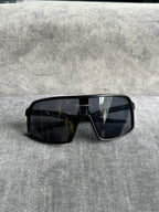 OAKLEY