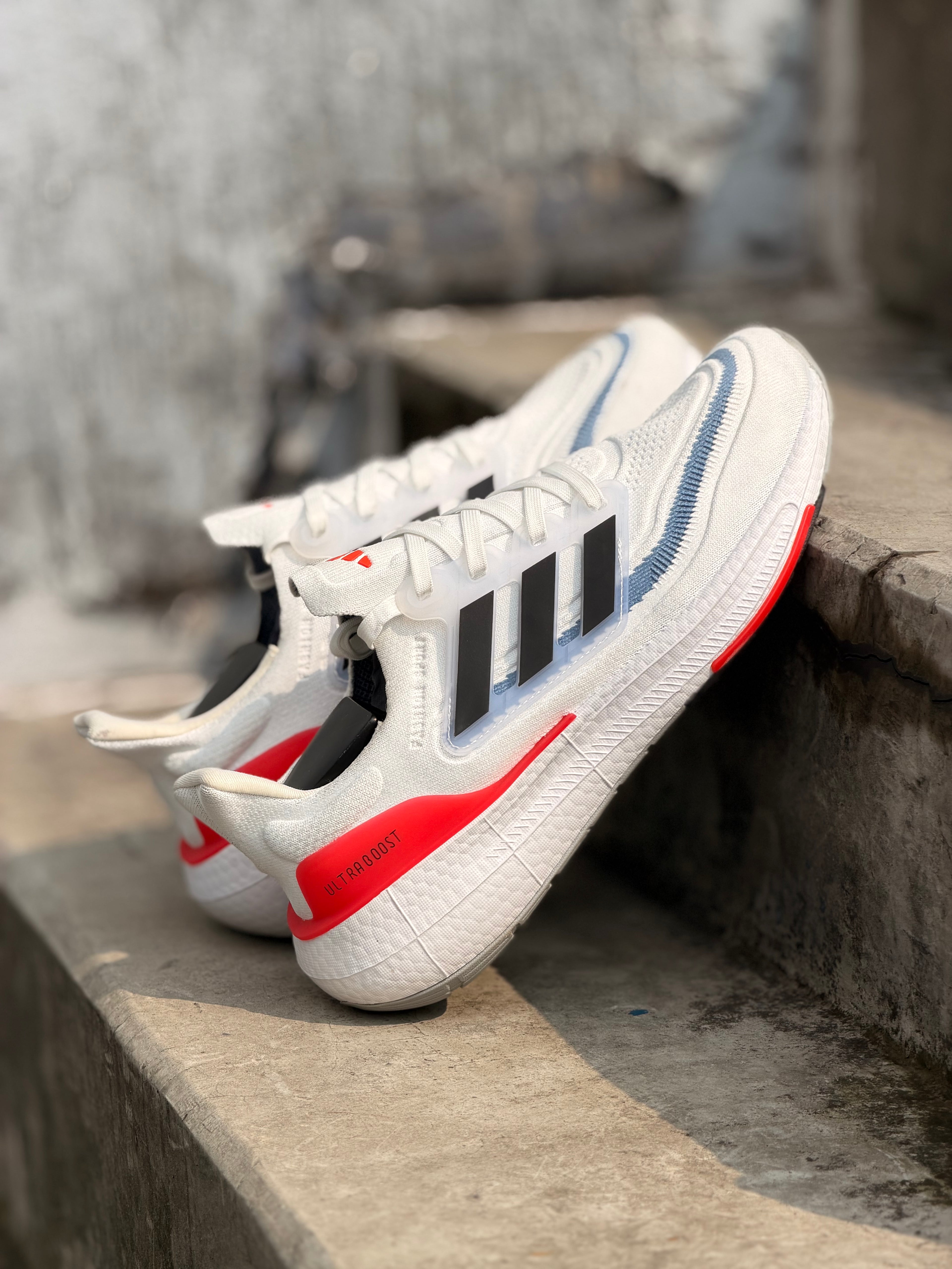 ADIDAS ULTRABOOTS LIGHT