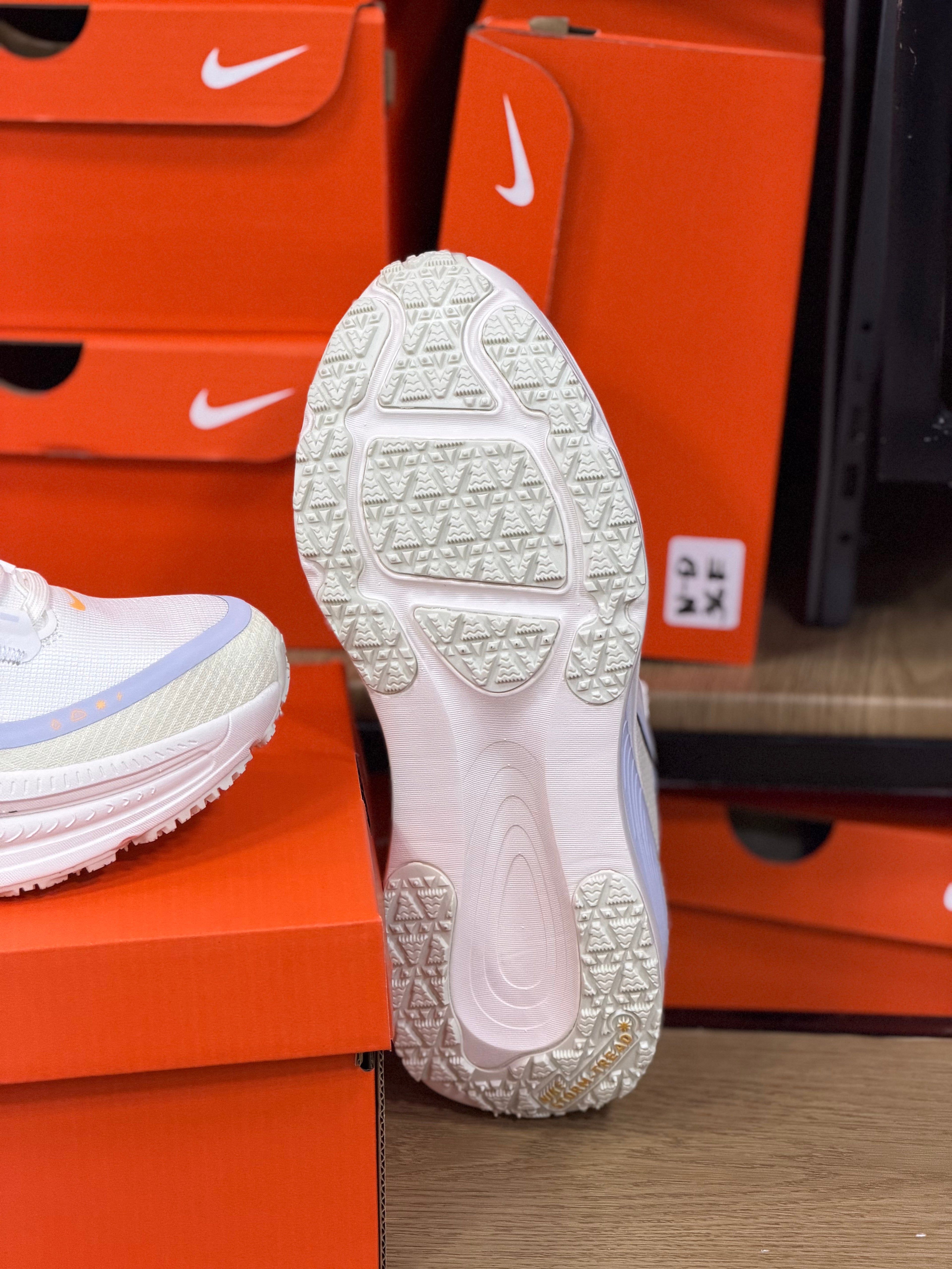 NIKE VOMERO GORETEX 18