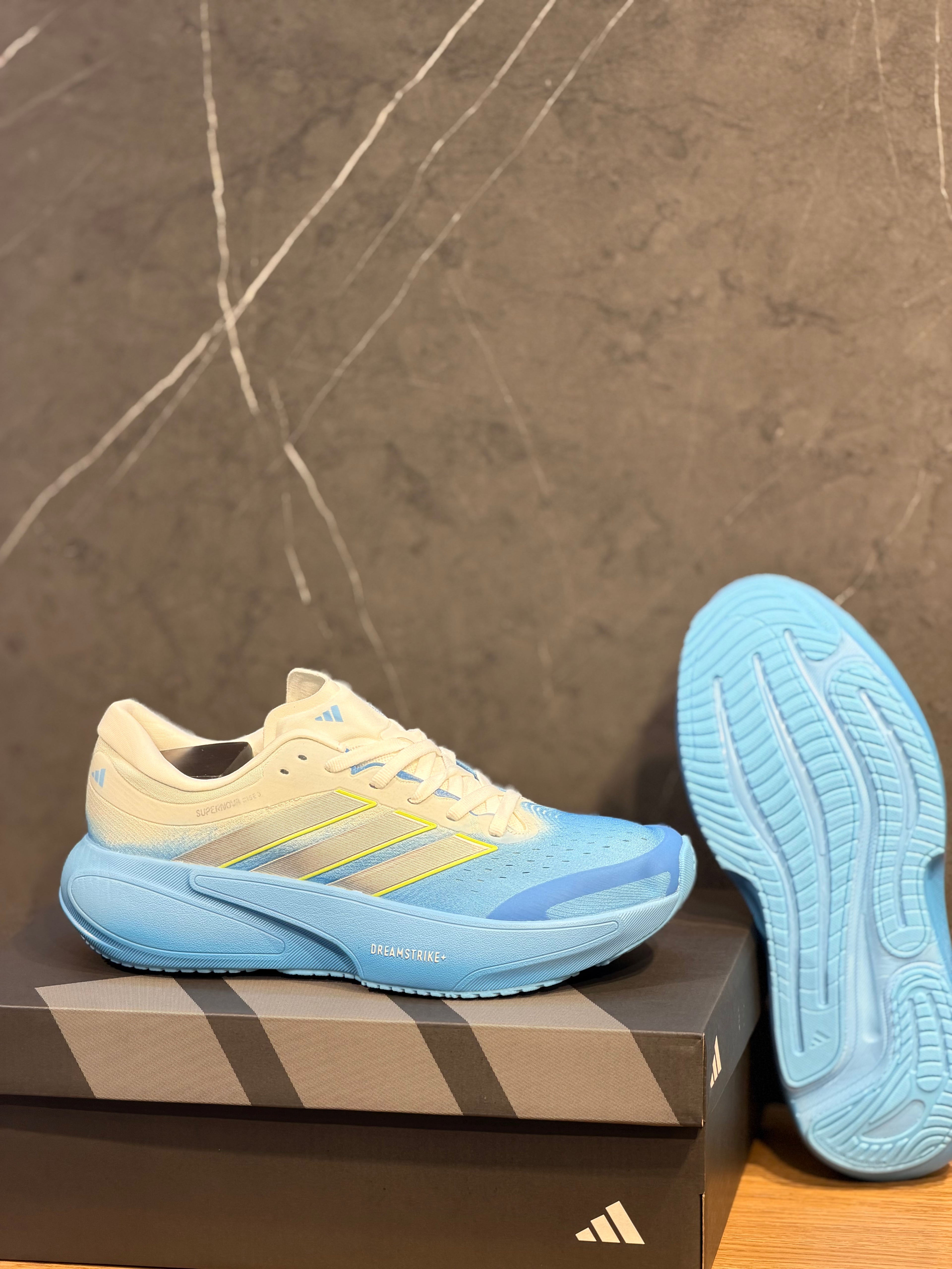 ADIDAS SUPERNOVA RISE3