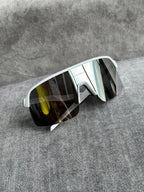 OAKLEY