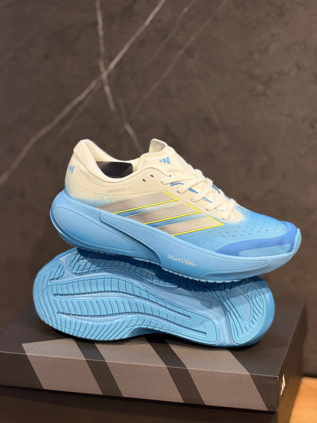 ADIDAS SUPERNOVA RISE3