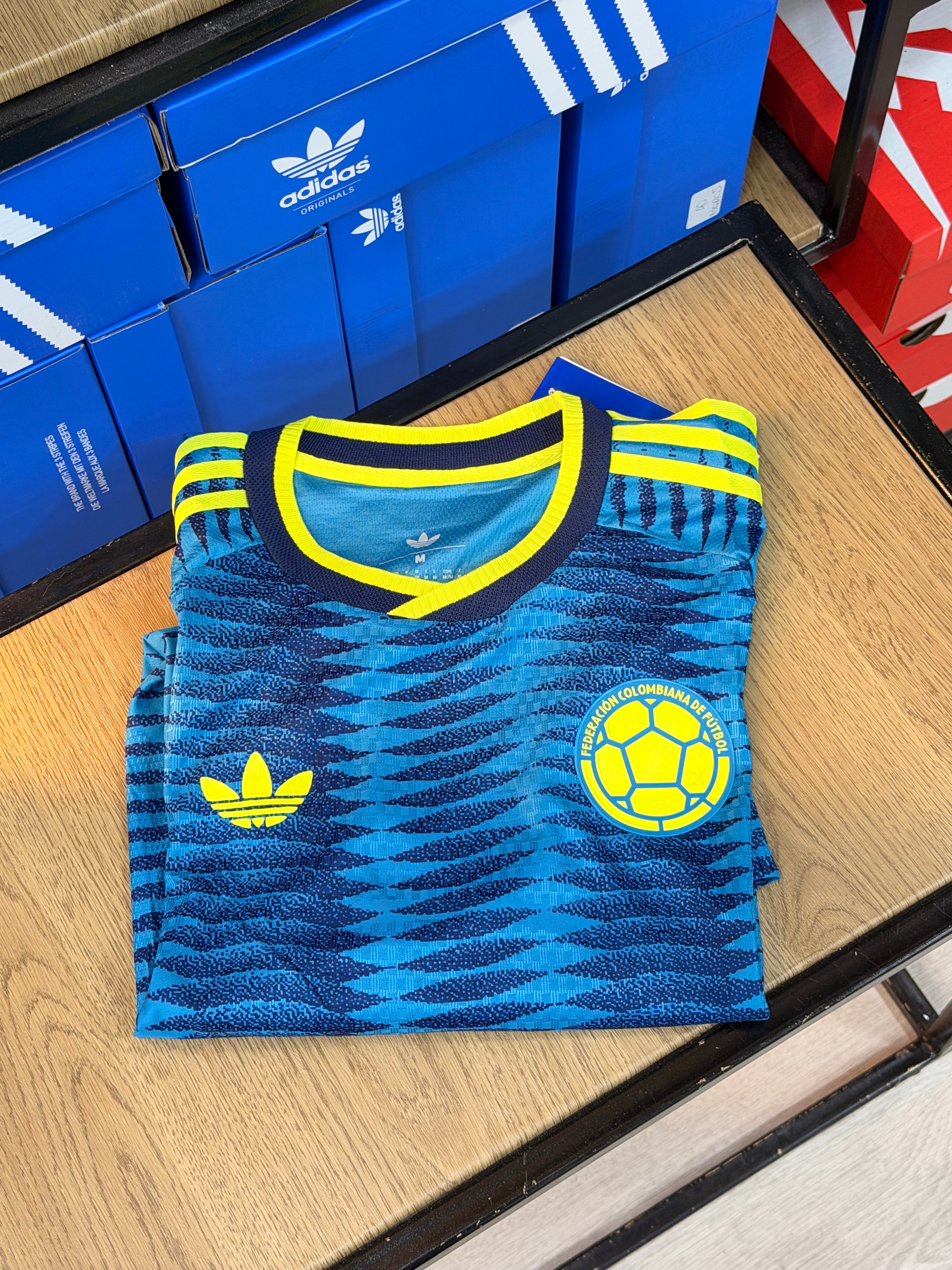 CAMISETA AZUL SELECCIÓN COLOMBIA