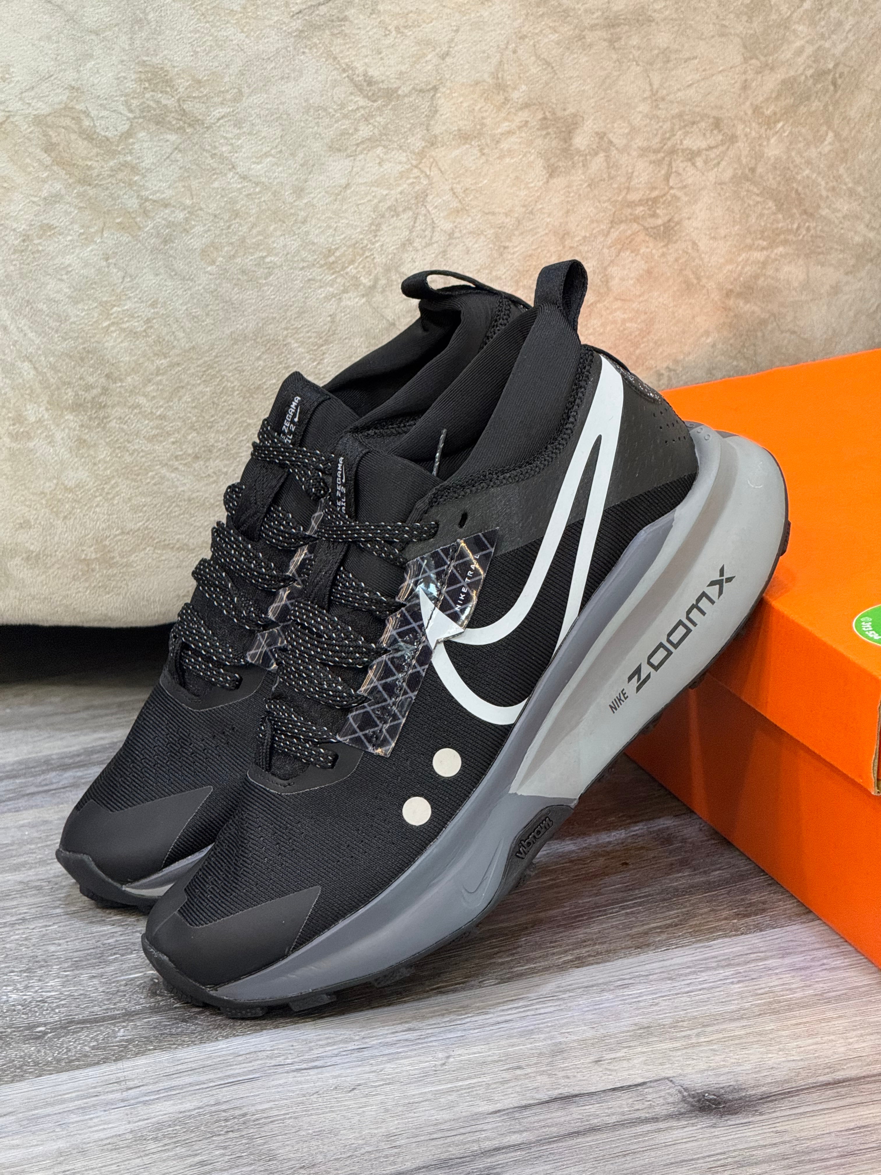 NIKE ZEGAMA 2