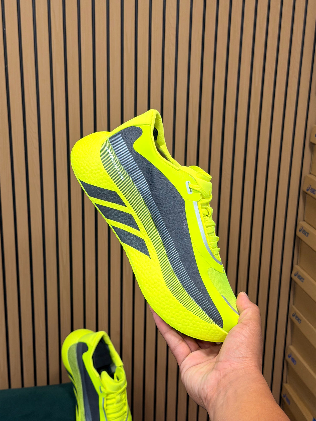 ADÍDAS HYPERBOOTS