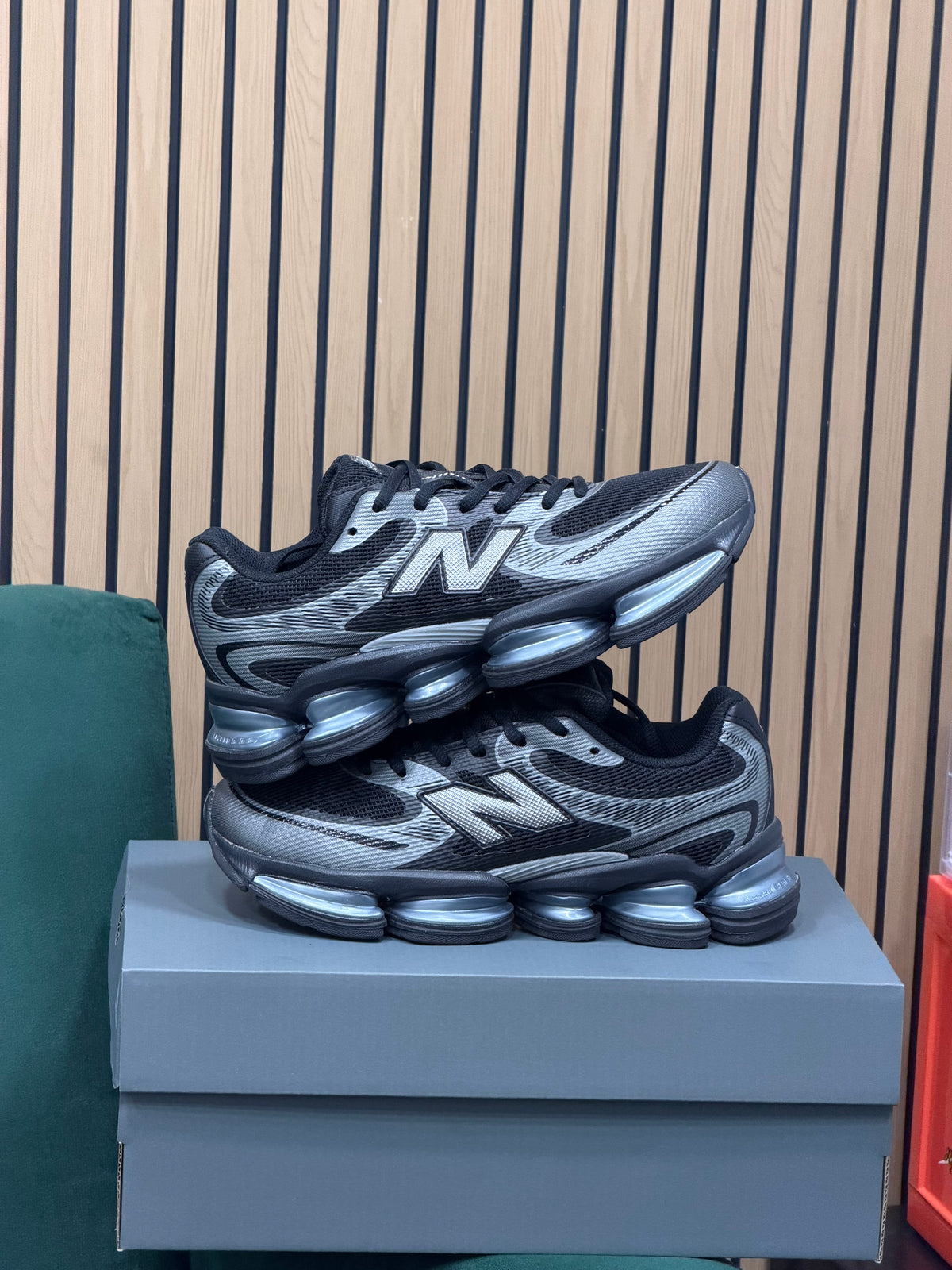NEW BALANCE ABZORB 2000