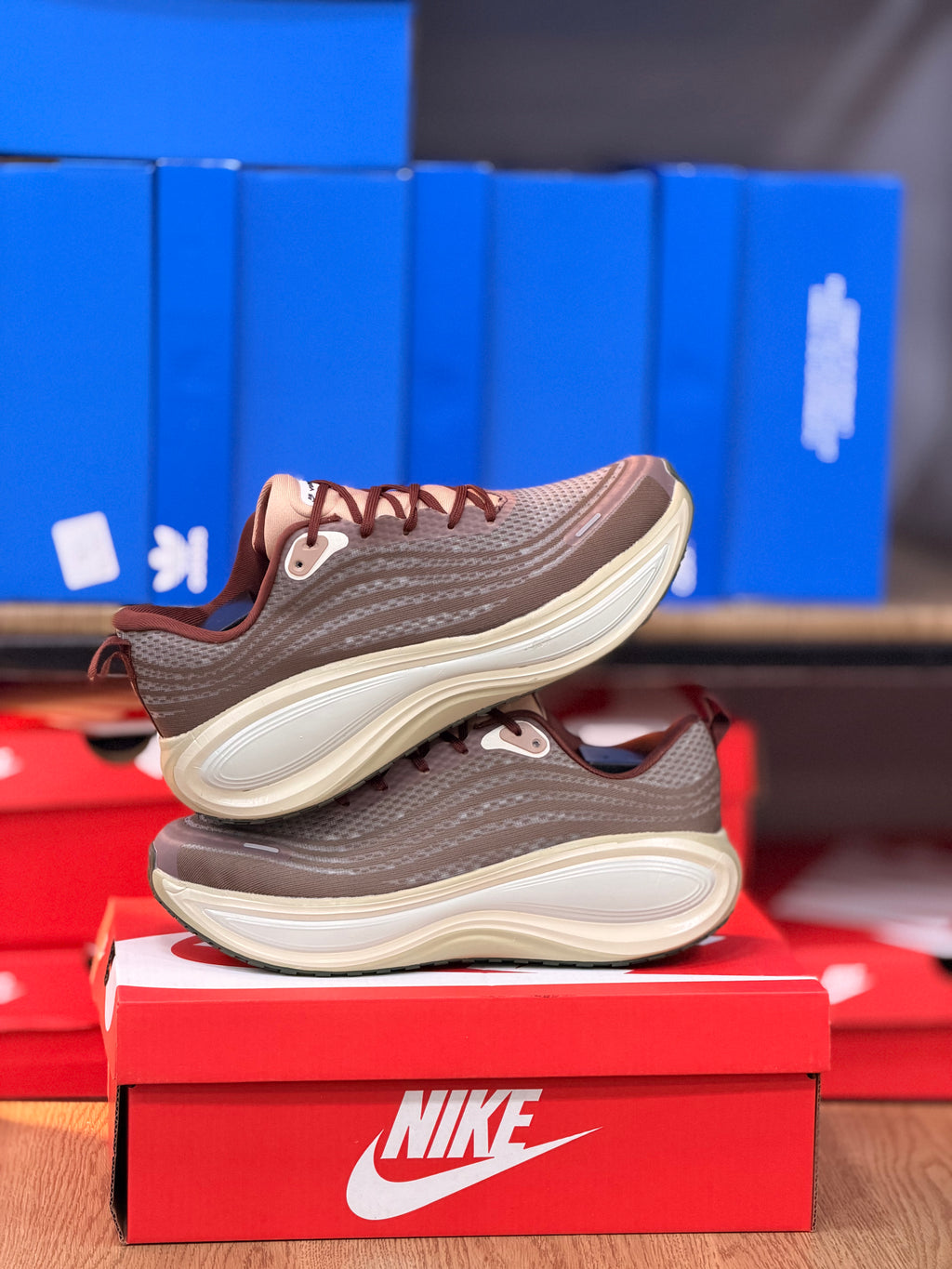 NIKE VOMERO PLUS