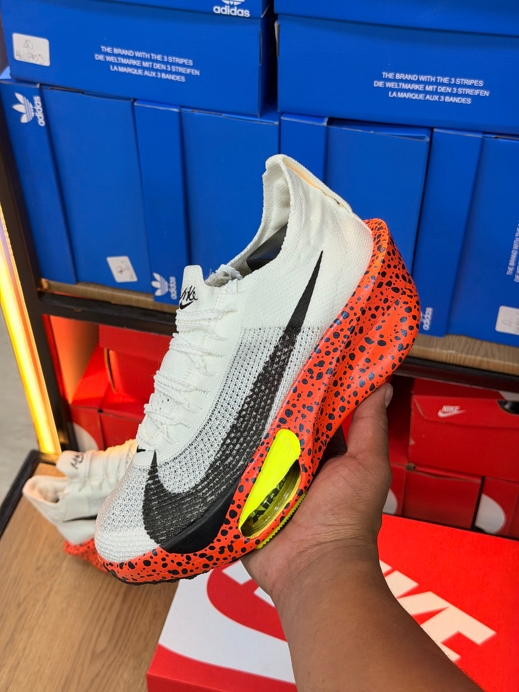 NIKE ALPHA FLY SAFARY