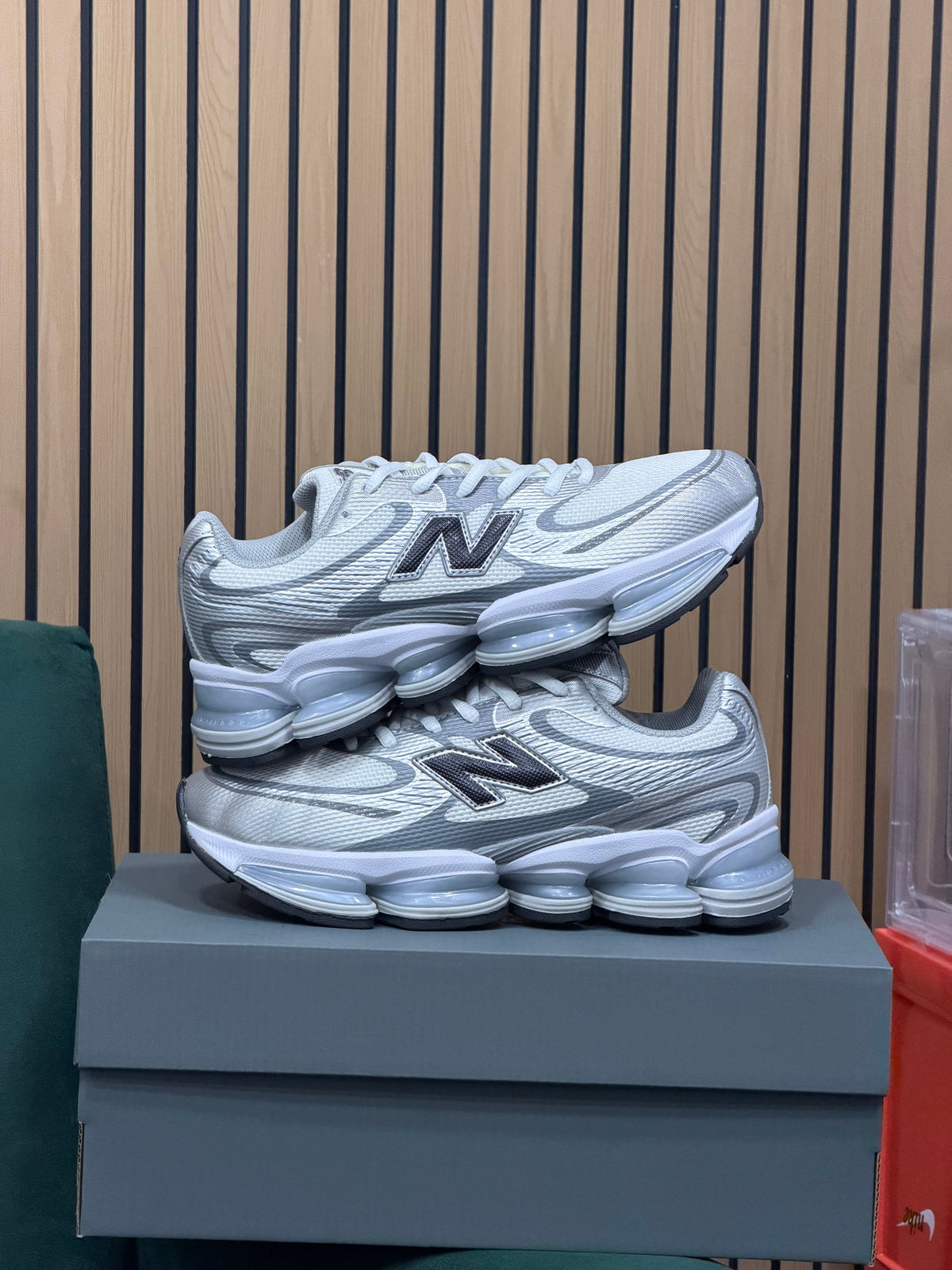 NEW BALANCE ABZORB 2000