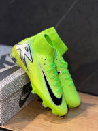 NIKE AIR GUAYO